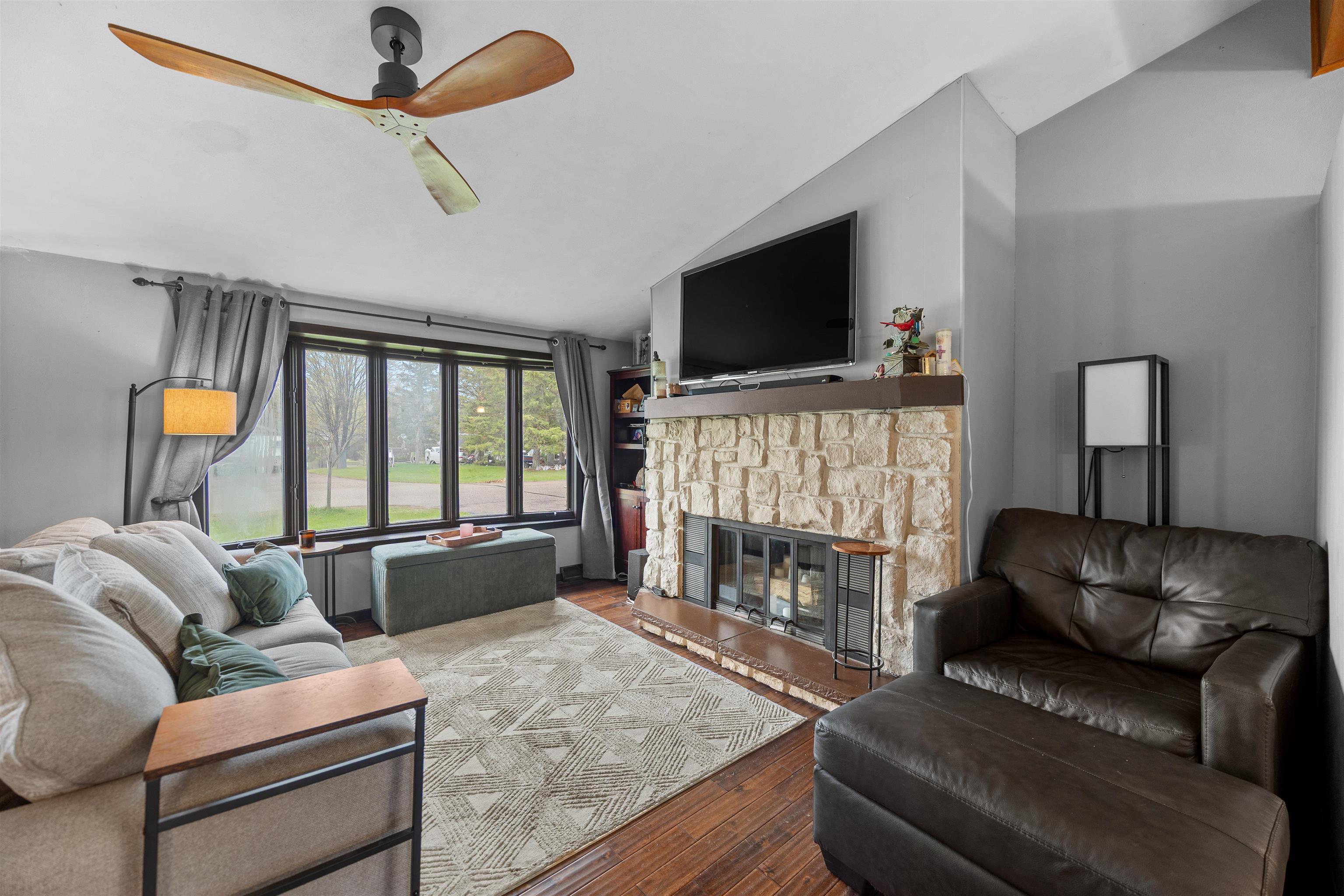 2430 MEADOW LANE, Plover, Wisconsin 54467, 3 Bedrooms Bedrooms, ,2 BathroomsBathrooms,Residential,For Sale,2430 MEADOW LANE,22601715