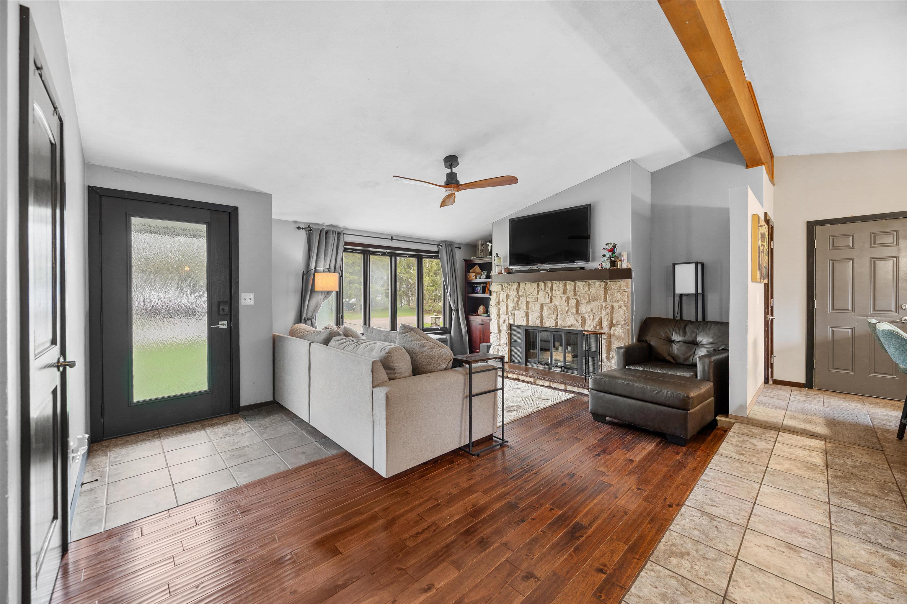 2430 MEADOW LANE, Plover, Wisconsin 54467, 3 Bedrooms Bedrooms, ,2 BathroomsBathrooms,Residential,For Sale,2430 MEADOW LANE,22601715