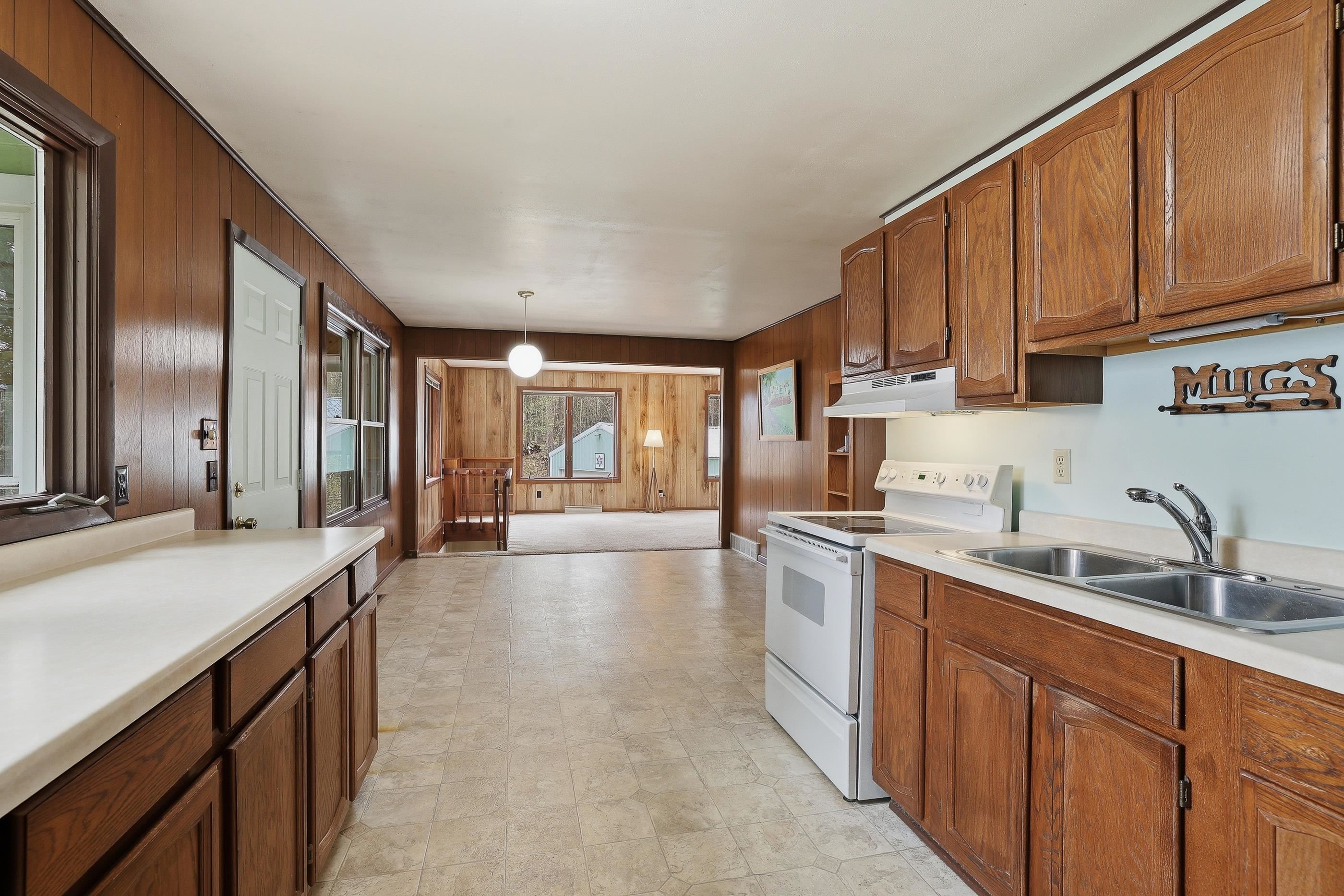 E1875 DOEDE LANE, Iola, Wisconsin 54945, 3 Bedrooms Bedrooms, ,2 BathroomsBathrooms,Residential,For Sale,E1875 DOEDE LANE,22601717