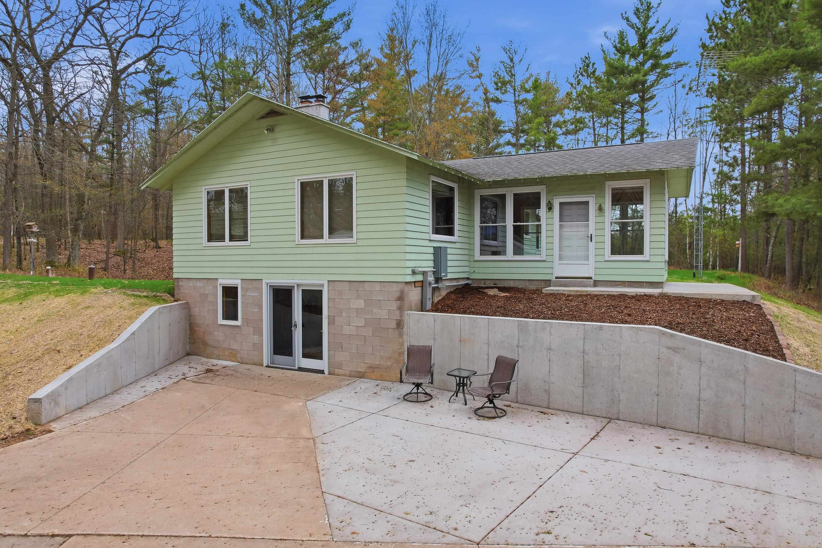 E1875 DOEDE LANE, Iola, Wisconsin 54945, 3 Bedrooms Bedrooms, ,2 BathroomsBathrooms,Residential,For Sale,E1875 DOEDE LANE,22601717