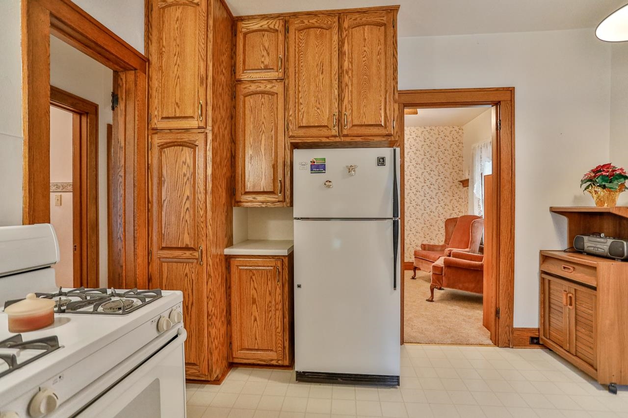 826 PARK AVENUE, Wausau, Wisconsin 54403, 3 Bedrooms Bedrooms, ,1 BathroomBathrooms,Residential,For Sale,826 PARK AVENUE,22601718