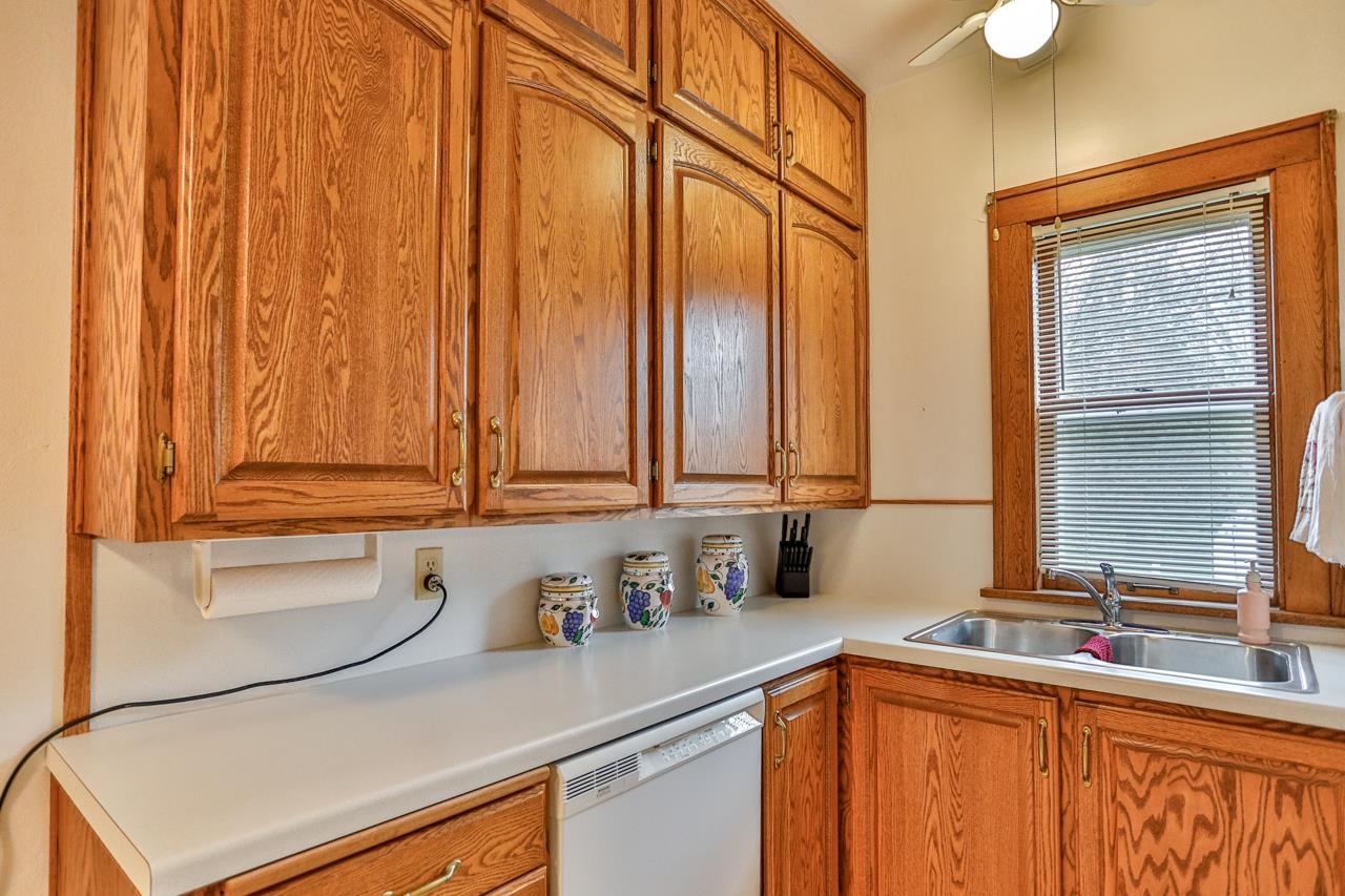 826 PARK AVENUE, Wausau, Wisconsin 54403, 3 Bedrooms Bedrooms, ,1 BathroomBathrooms,Residential,For Sale,826 PARK AVENUE,22601718