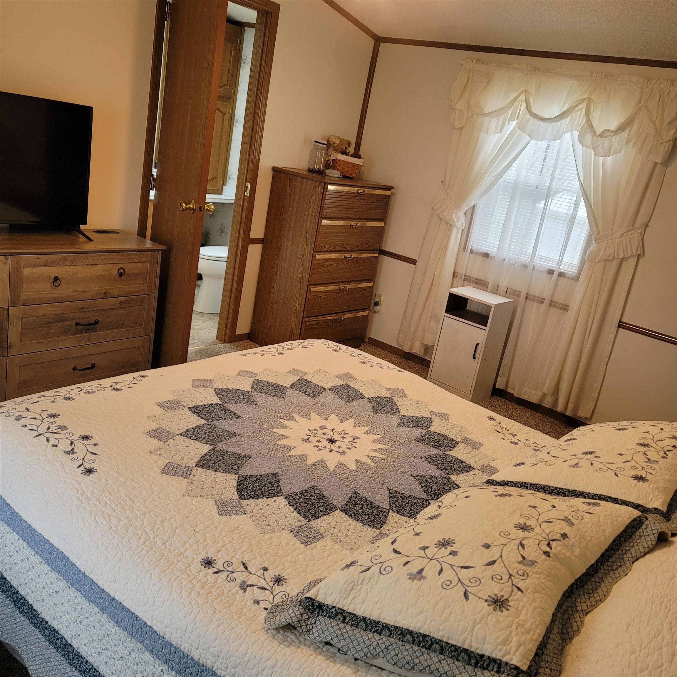 8311 STATE HIGHWAY 13 SOUTH, Wisconsin Rapids, Wisconsin 54494, 2 Bedrooms Bedrooms, ,2 BathroomsBathrooms,Residential,For Sale,8311 STATE HIGHWAY 13 SOUTH,22601720