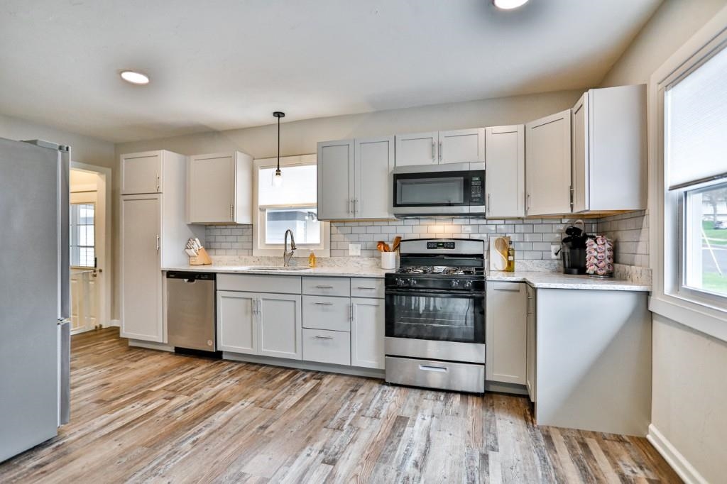 828 E WAUSAU AVENUE, Wausau, Wisconsin 54403, 3 Bedrooms Bedrooms, ,1 BathroomBathrooms,Residential,For Sale,828 E WAUSAU AVENUE,22601723
