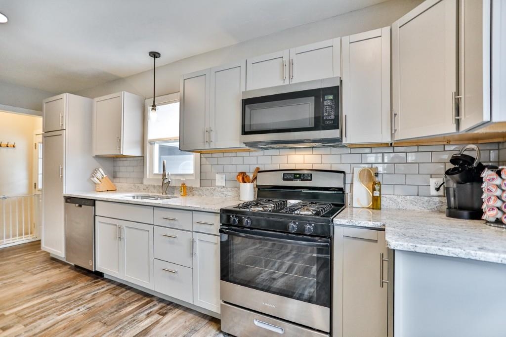 828 E WAUSAU AVENUE, Wausau, Wisconsin 54403, 3 Bedrooms Bedrooms, ,1 BathroomBathrooms,Residential,For Sale,828 E WAUSAU AVENUE,22601723