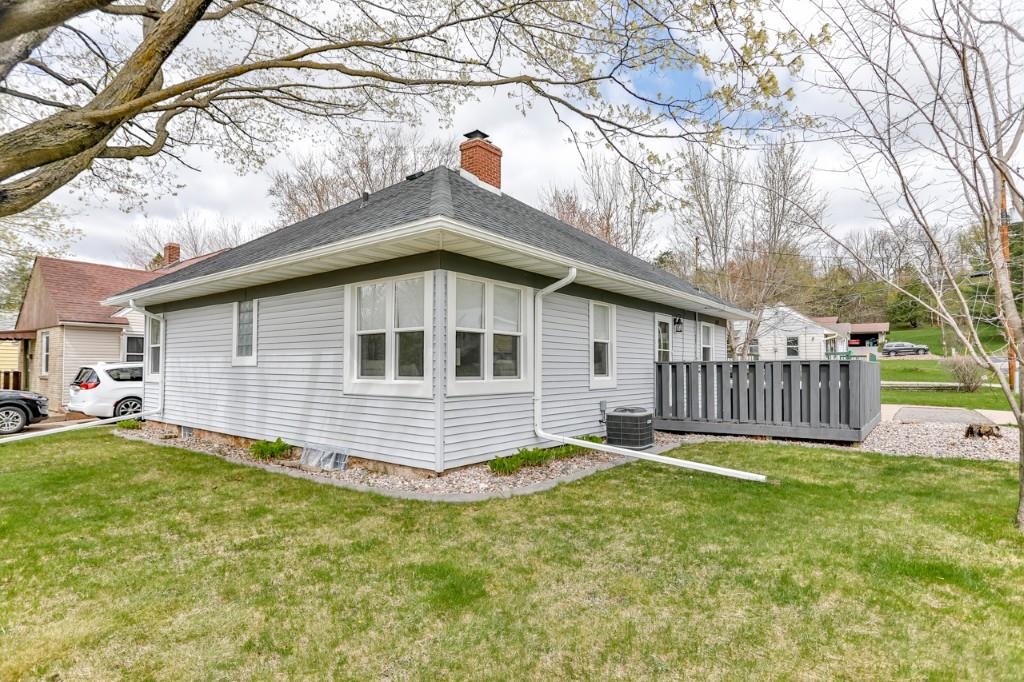 828 E WAUSAU AVENUE, Wausau, Wisconsin 54403, 3 Bedrooms Bedrooms, ,1 BathroomBathrooms,Residential,For Sale,828 E WAUSAU AVENUE,22601723