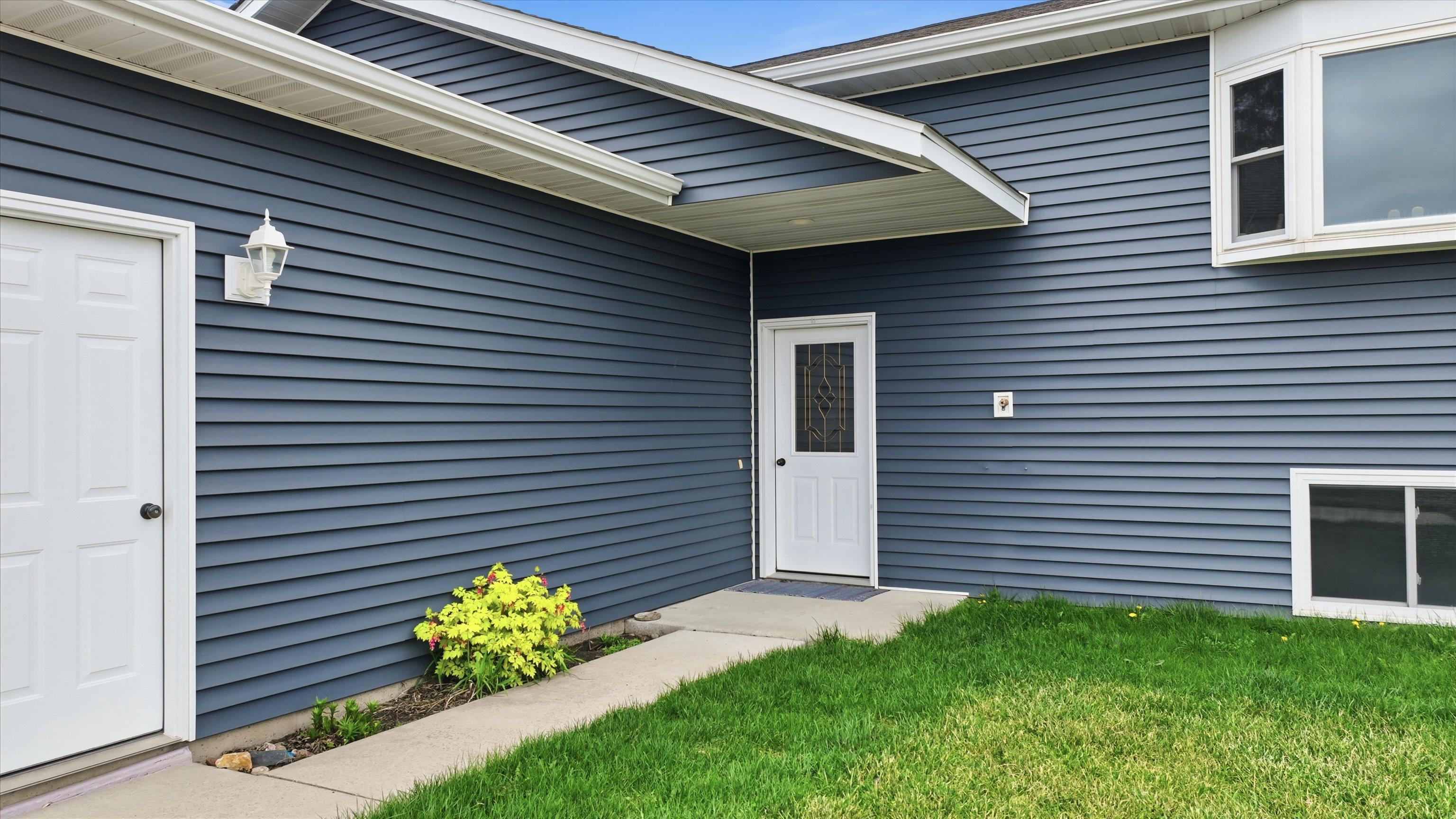 305 W 29TH STREET, Marshfield, Wisconsin 54449, 4 Bedrooms Bedrooms, ,2 BathroomsBathrooms,Residential,For Sale,305 W 29TH STREET,22601727