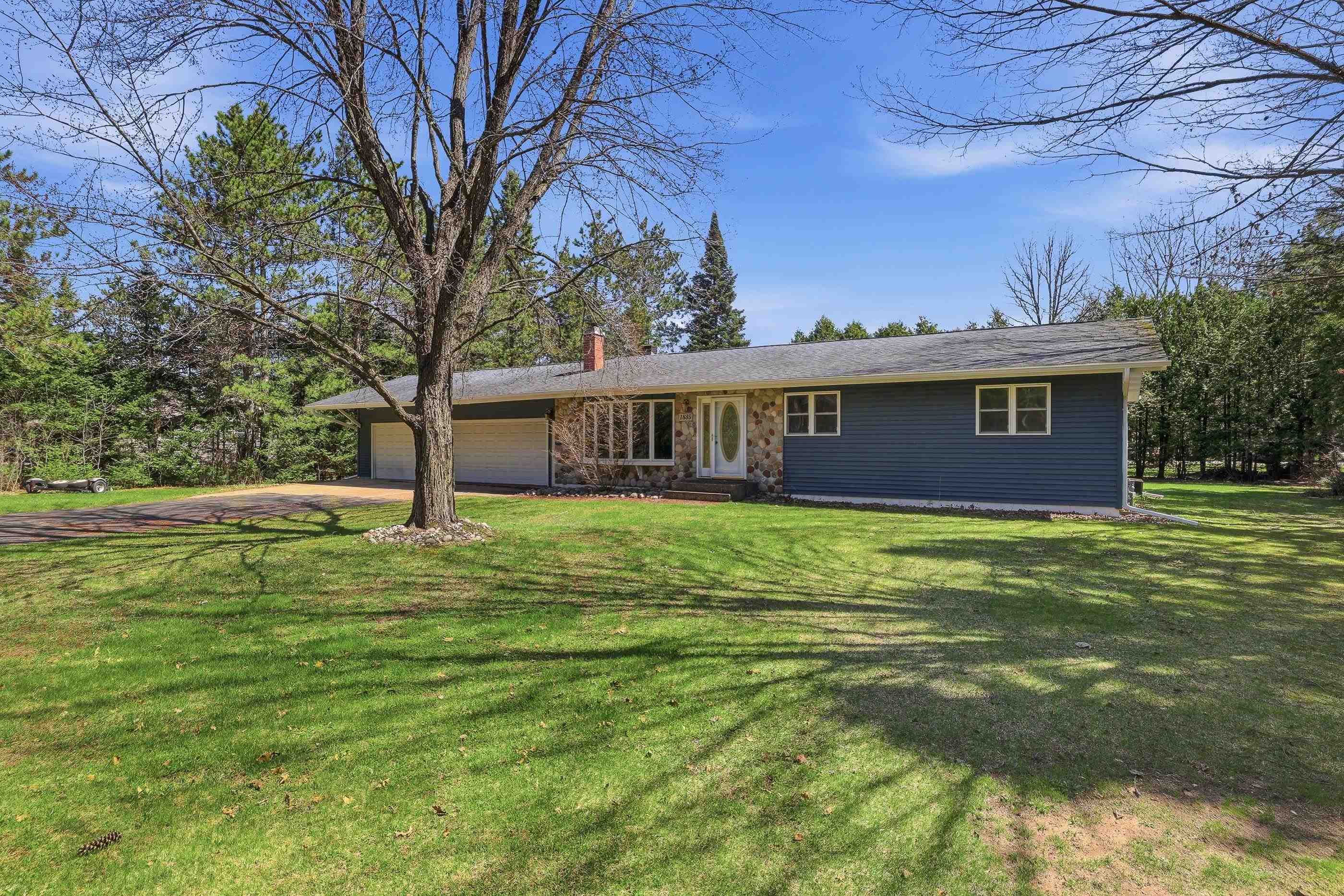 1835 EDGEWOOD LANE, Stevens Point, Wisconsin 54482, 3 Bedrooms Bedrooms, ,1 BathroomBathrooms,Residential,For Sale,1835 EDGEWOOD LANE,22601729