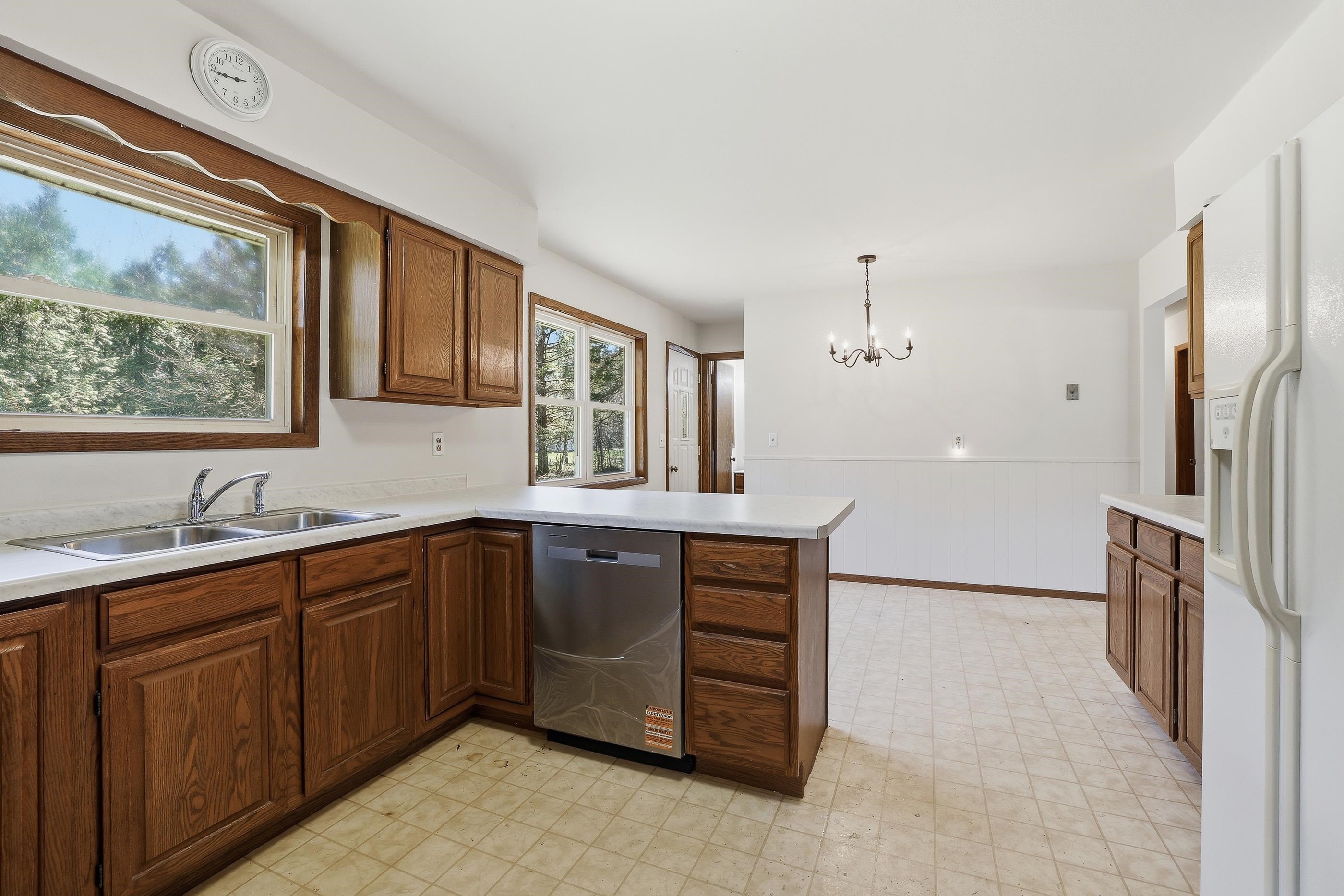 1835 EDGEWOOD LANE, Stevens Point, Wisconsin 54482, 3 Bedrooms Bedrooms, ,1 BathroomBathrooms,Residential,For Sale,1835 EDGEWOOD LANE,22601729