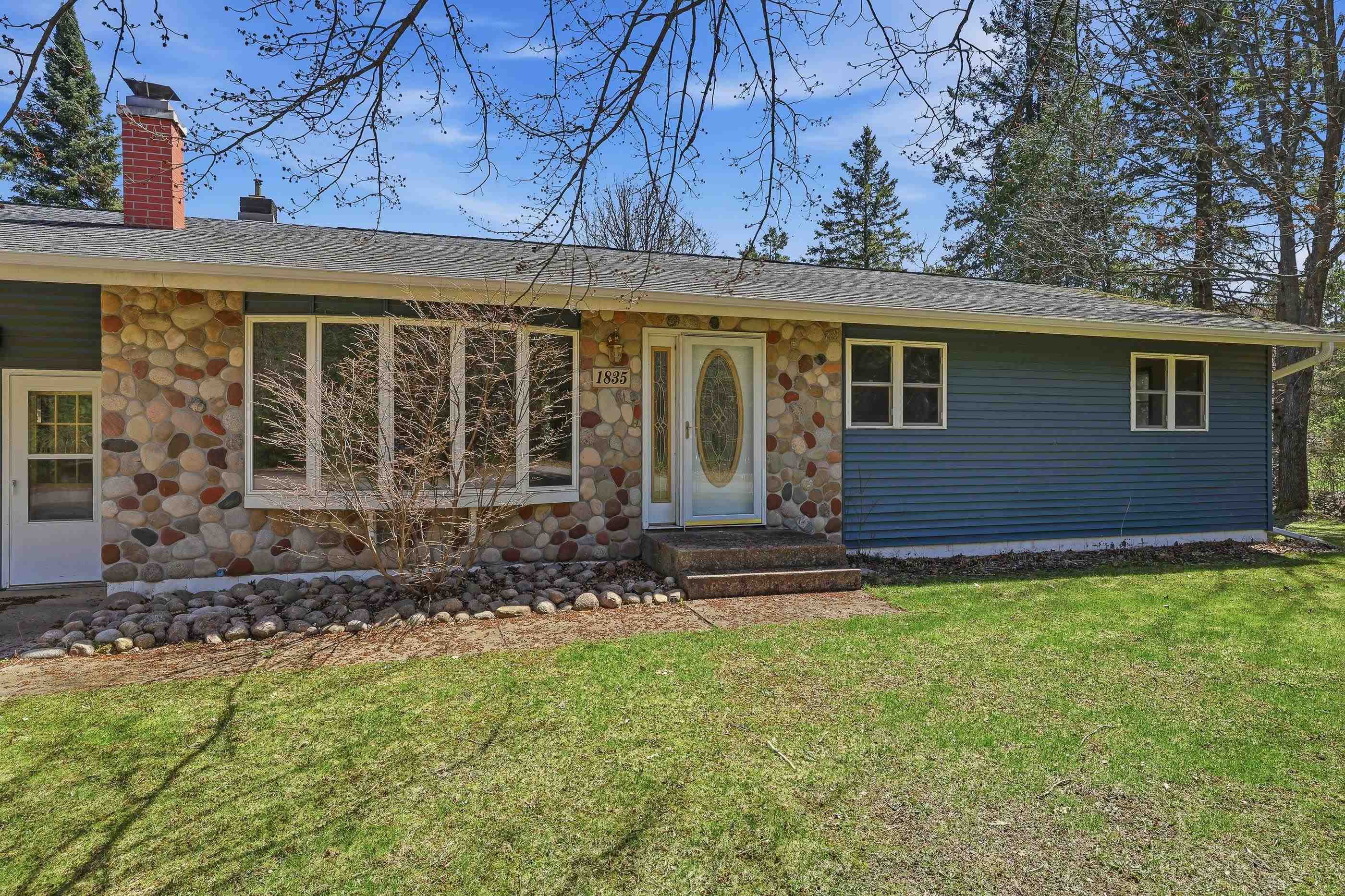 1835 EDGEWOOD LANE, Stevens Point, Wisconsin 54482, 3 Bedrooms Bedrooms, ,1 BathroomBathrooms,Residential,For Sale,1835 EDGEWOOD LANE,22601729