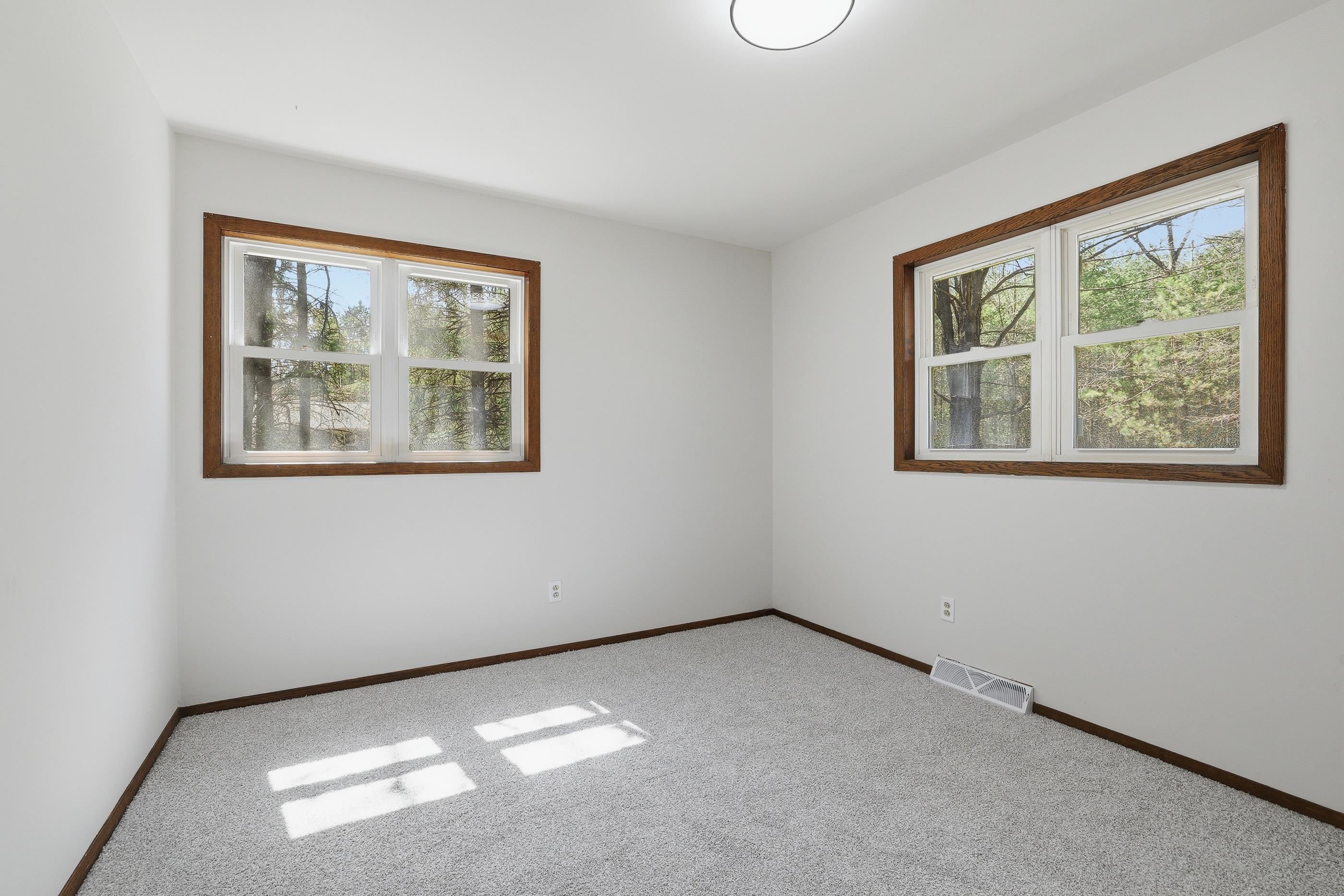1835 EDGEWOOD LANE, Stevens Point, Wisconsin 54482, 3 Bedrooms Bedrooms, ,1 BathroomBathrooms,Residential,For Sale,1835 EDGEWOOD LANE,22601729