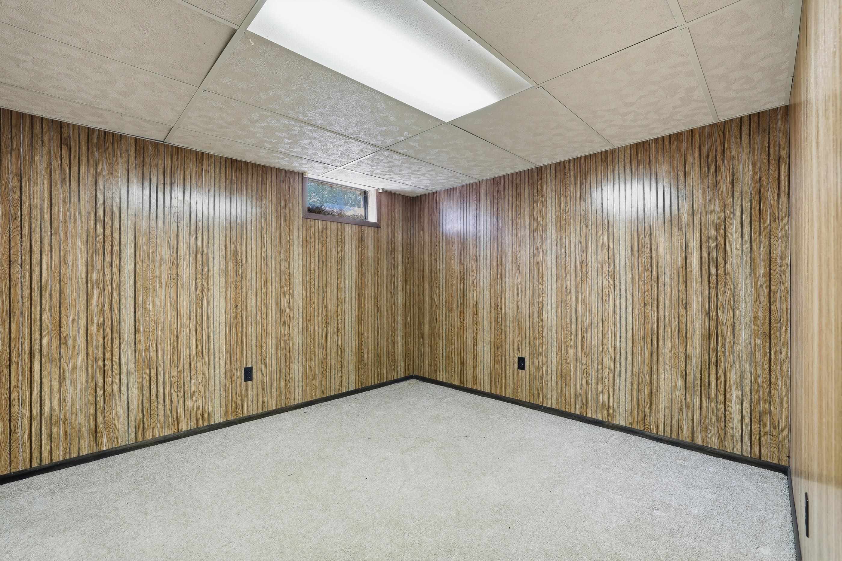 1835 EDGEWOOD LANE, Stevens Point, Wisconsin 54482, 3 Bedrooms Bedrooms, ,1 BathroomBathrooms,Residential,For Sale,1835 EDGEWOOD LANE,22601729