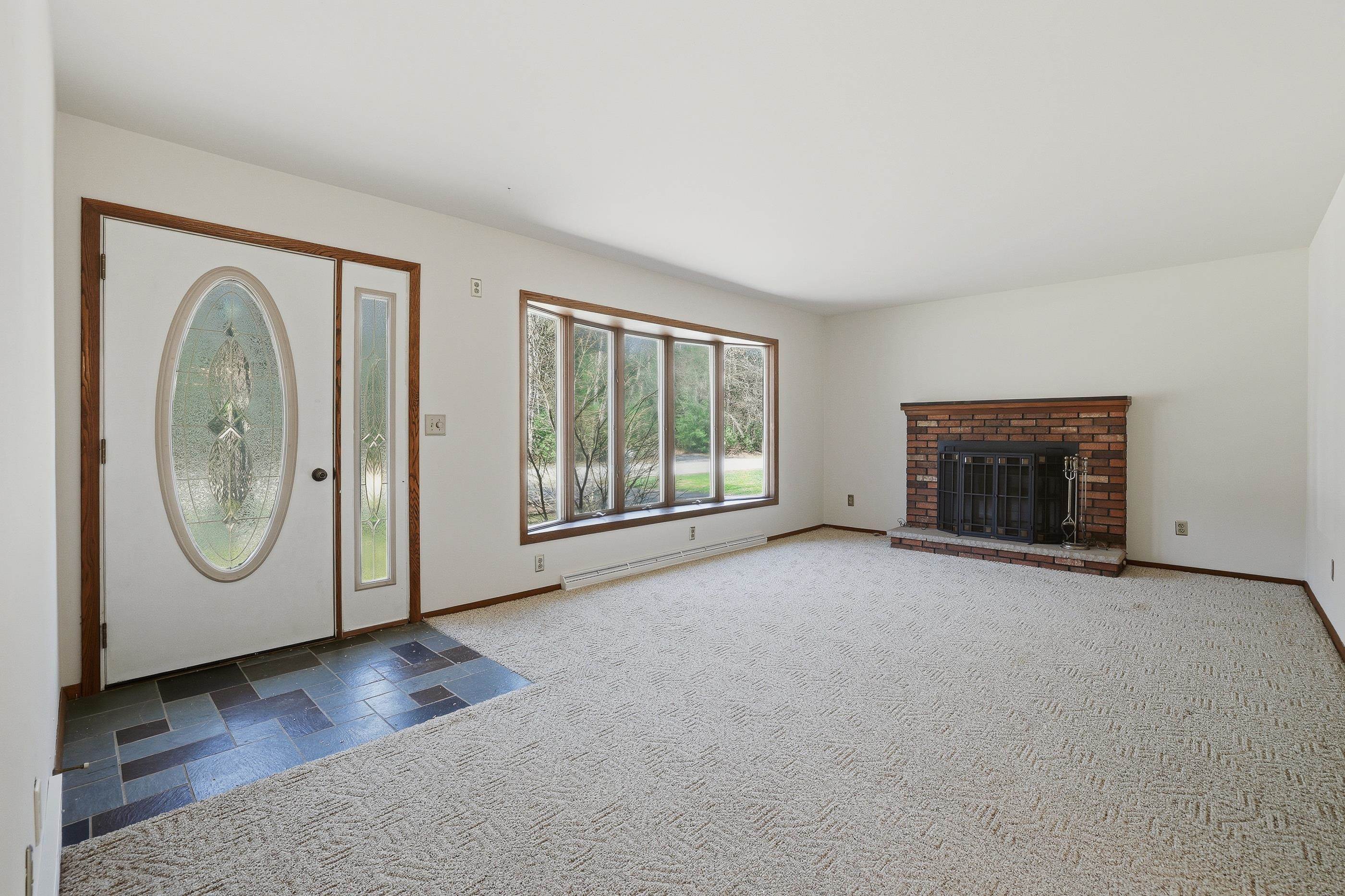 1835 EDGEWOOD LANE, Stevens Point, Wisconsin 54482, 3 Bedrooms Bedrooms, ,1 BathroomBathrooms,Residential,For Sale,1835 EDGEWOOD LANE,22601729