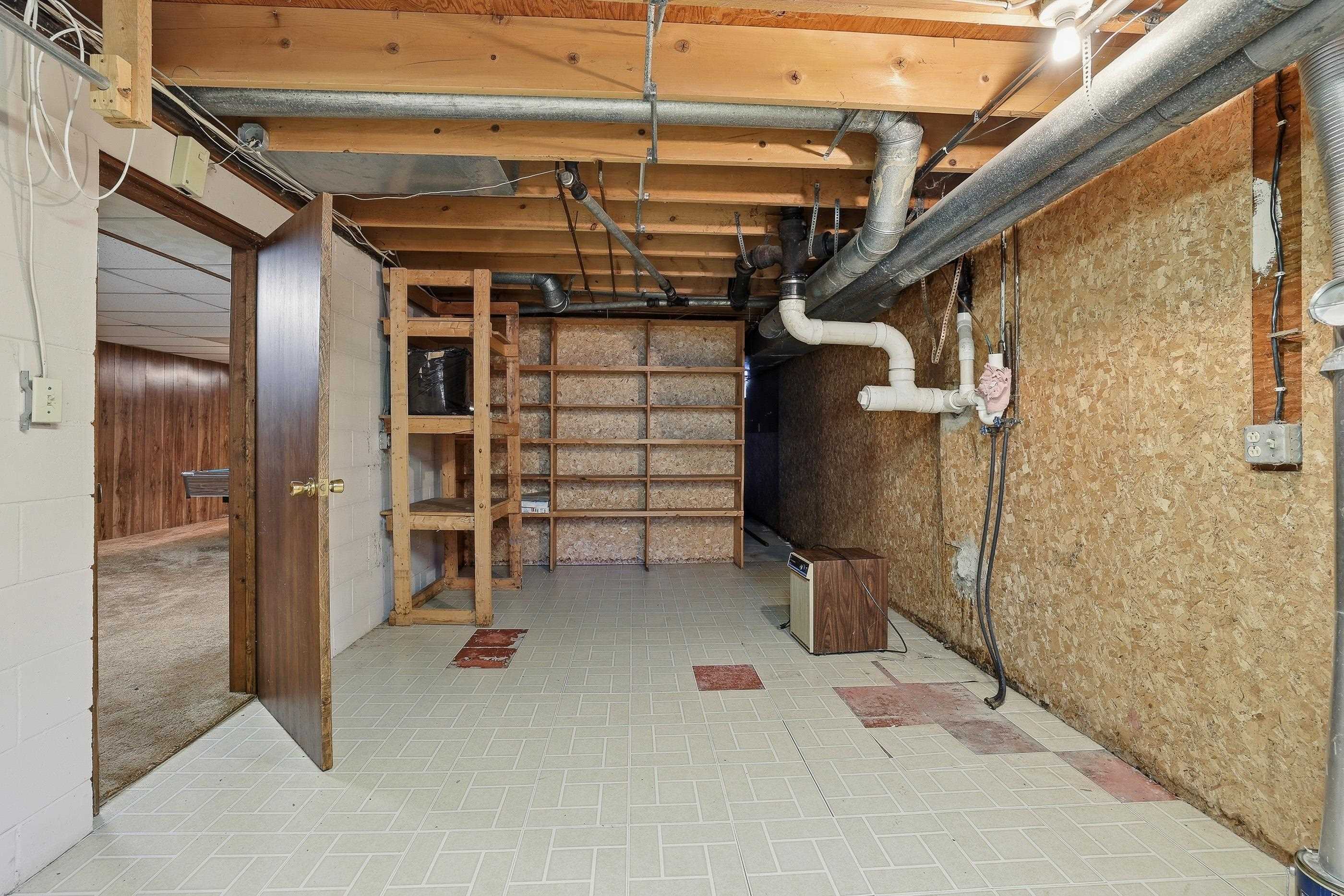 1835 EDGEWOOD LANE, Stevens Point, Wisconsin 54482, 3 Bedrooms Bedrooms, ,1 BathroomBathrooms,Residential,For Sale,1835 EDGEWOOD LANE,22601729