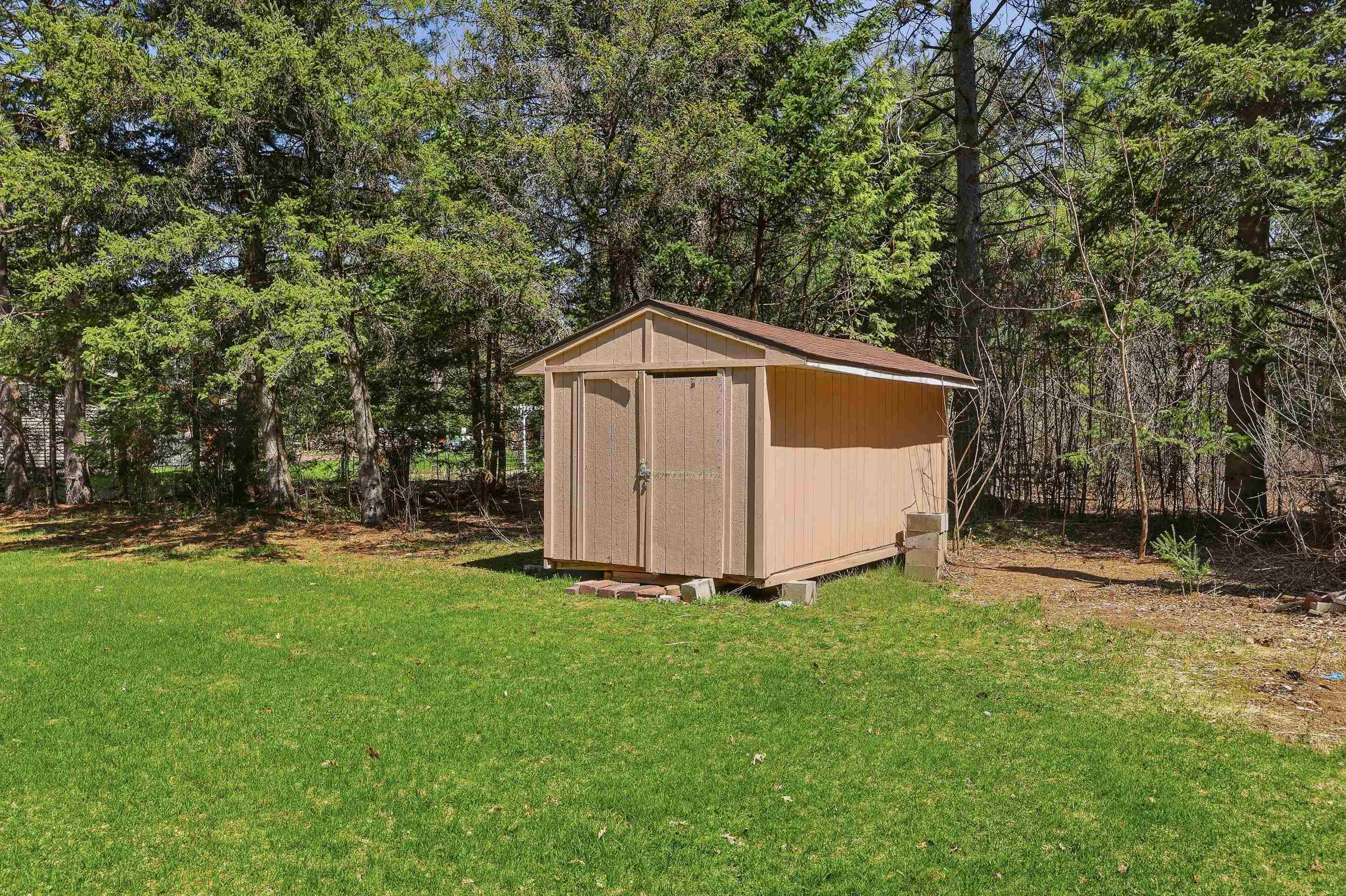 1835 EDGEWOOD LANE, Stevens Point, Wisconsin 54482, 3 Bedrooms Bedrooms, ,1 BathroomBathrooms,Residential,For Sale,1835 EDGEWOOD LANE,22601729