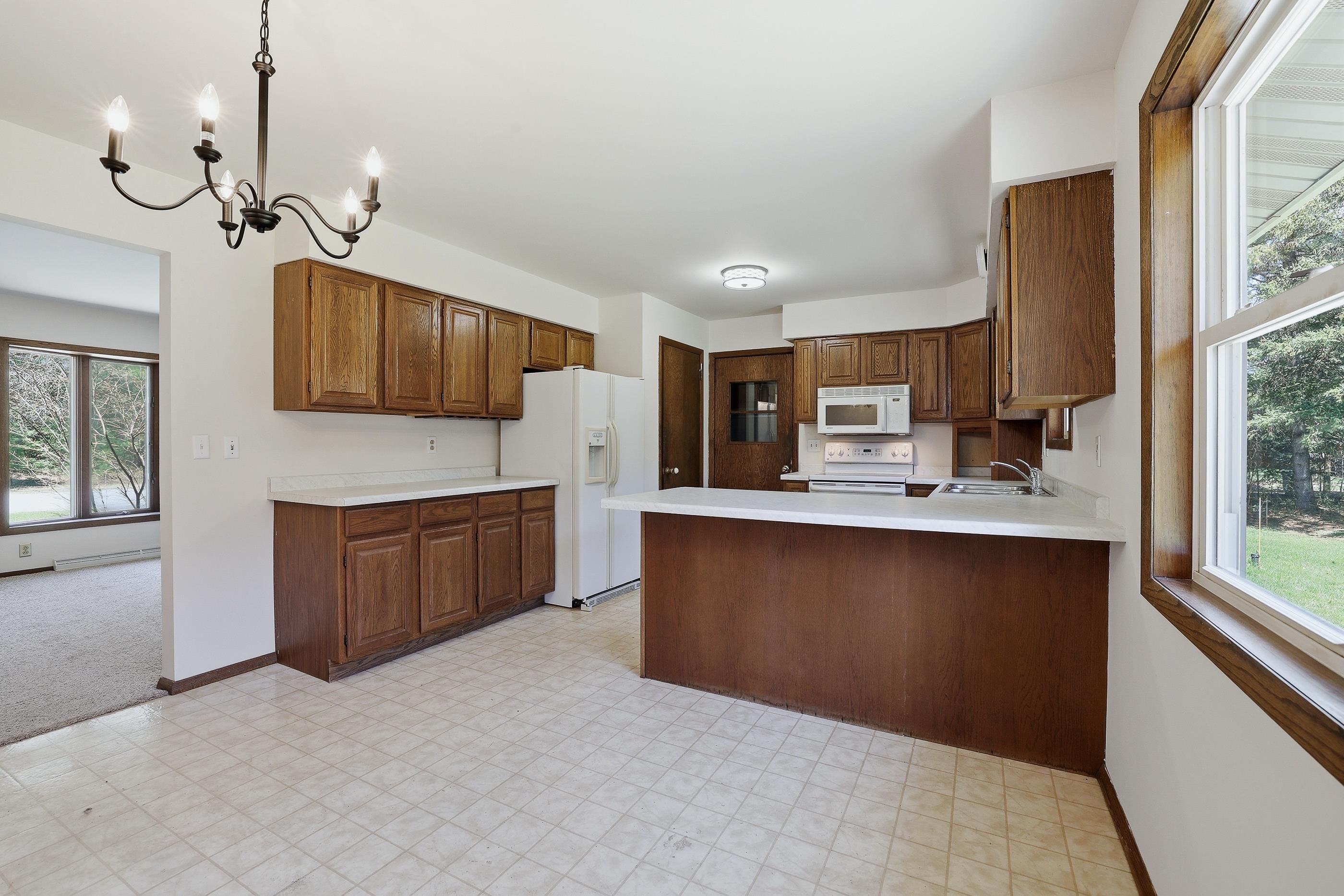 1835 EDGEWOOD LANE, Stevens Point, Wisconsin 54482, 3 Bedrooms Bedrooms, ,1 BathroomBathrooms,Residential,For Sale,1835 EDGEWOOD LANE,22601729