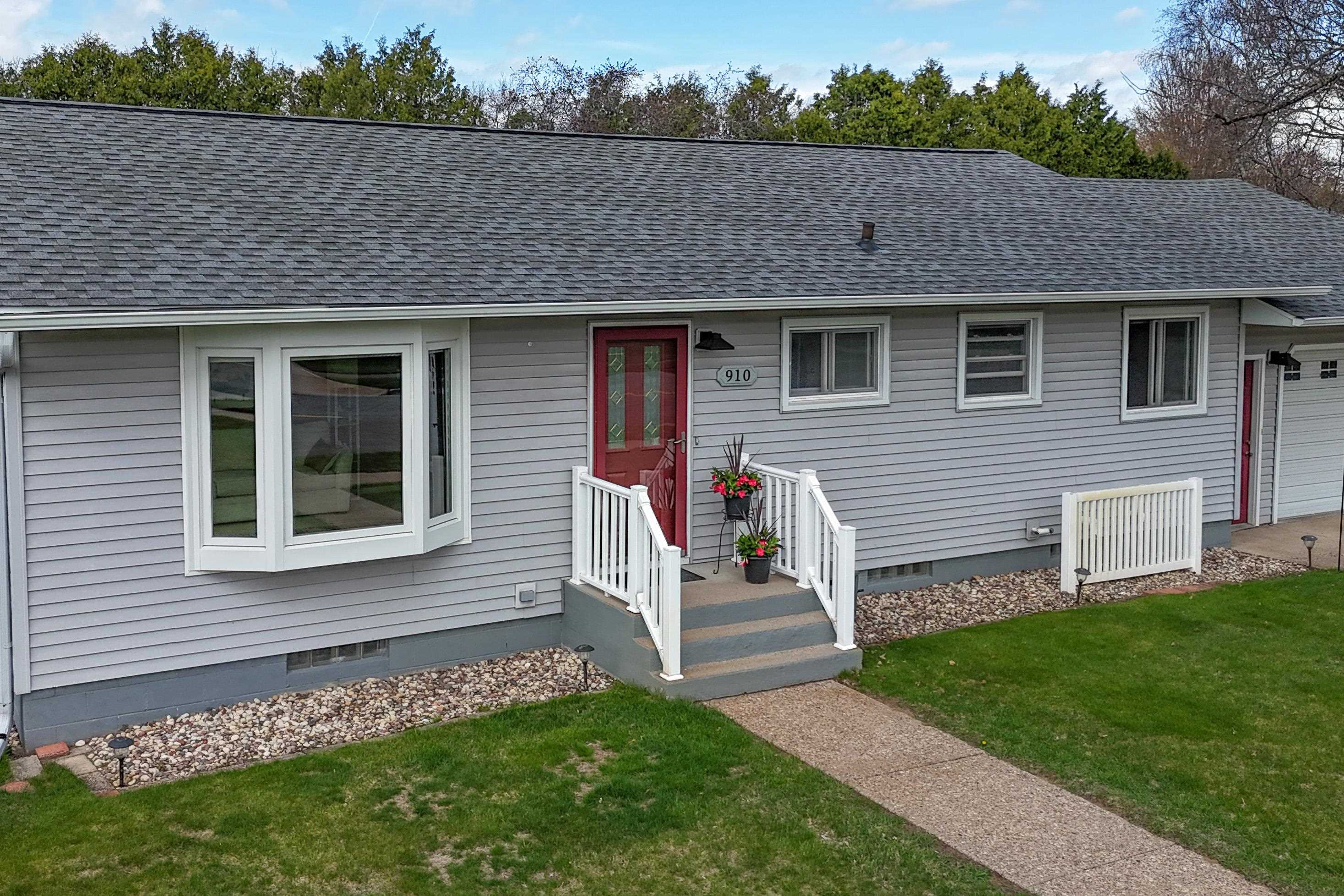 910 16TH STREET SOUTH, Wisconsin Rapids, Wisconsin 54494, 3 Bedrooms Bedrooms, ,1 BathroomBathrooms,Residential,For Sale,910 16TH STREET SOUTH,22601730