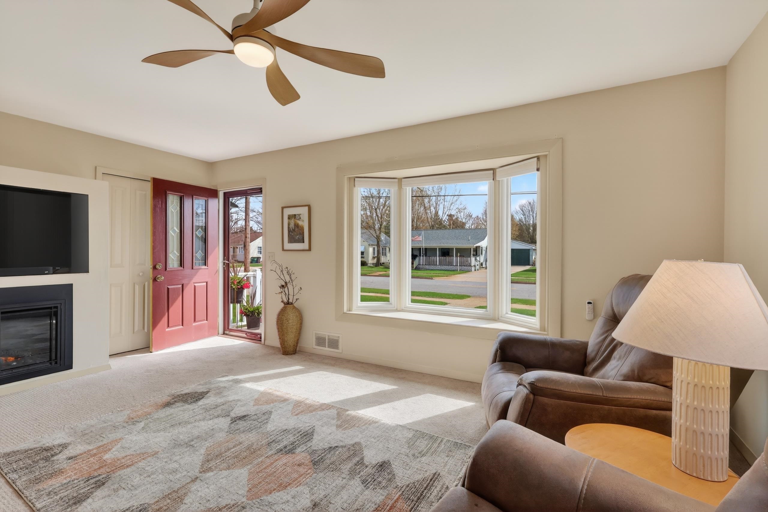 910 16TH STREET SOUTH, Wisconsin Rapids, Wisconsin 54494, 3 Bedrooms Bedrooms, ,1 BathroomBathrooms,Residential,For Sale,910 16TH STREET SOUTH,22601730