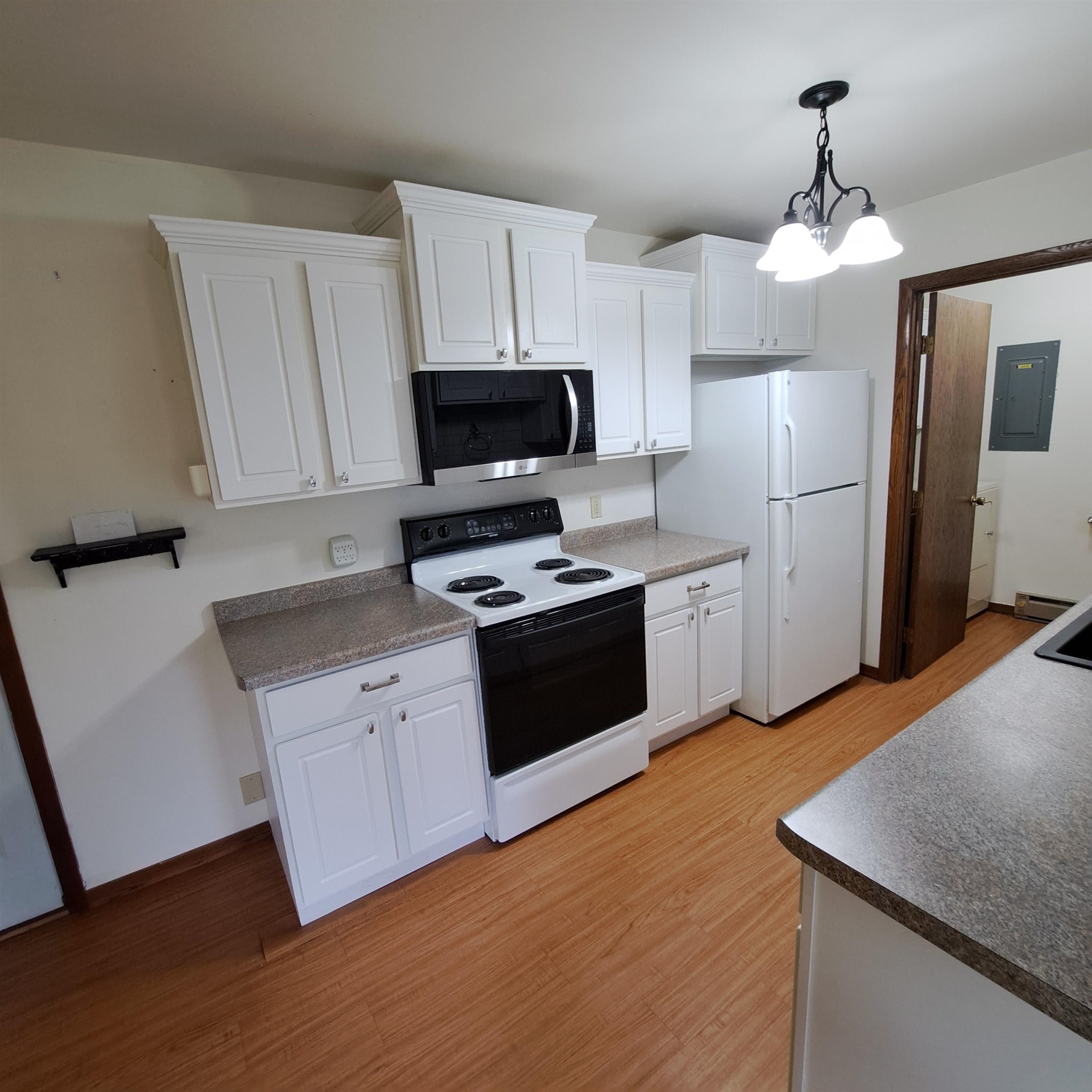 502B JOHNS DRIVE, Stevens Point, Wisconsin 54481, 2 Bedrooms Bedrooms, ,1 BathroomBathrooms,Residential,For Sale,502B JOHNS DRIVE,22601734