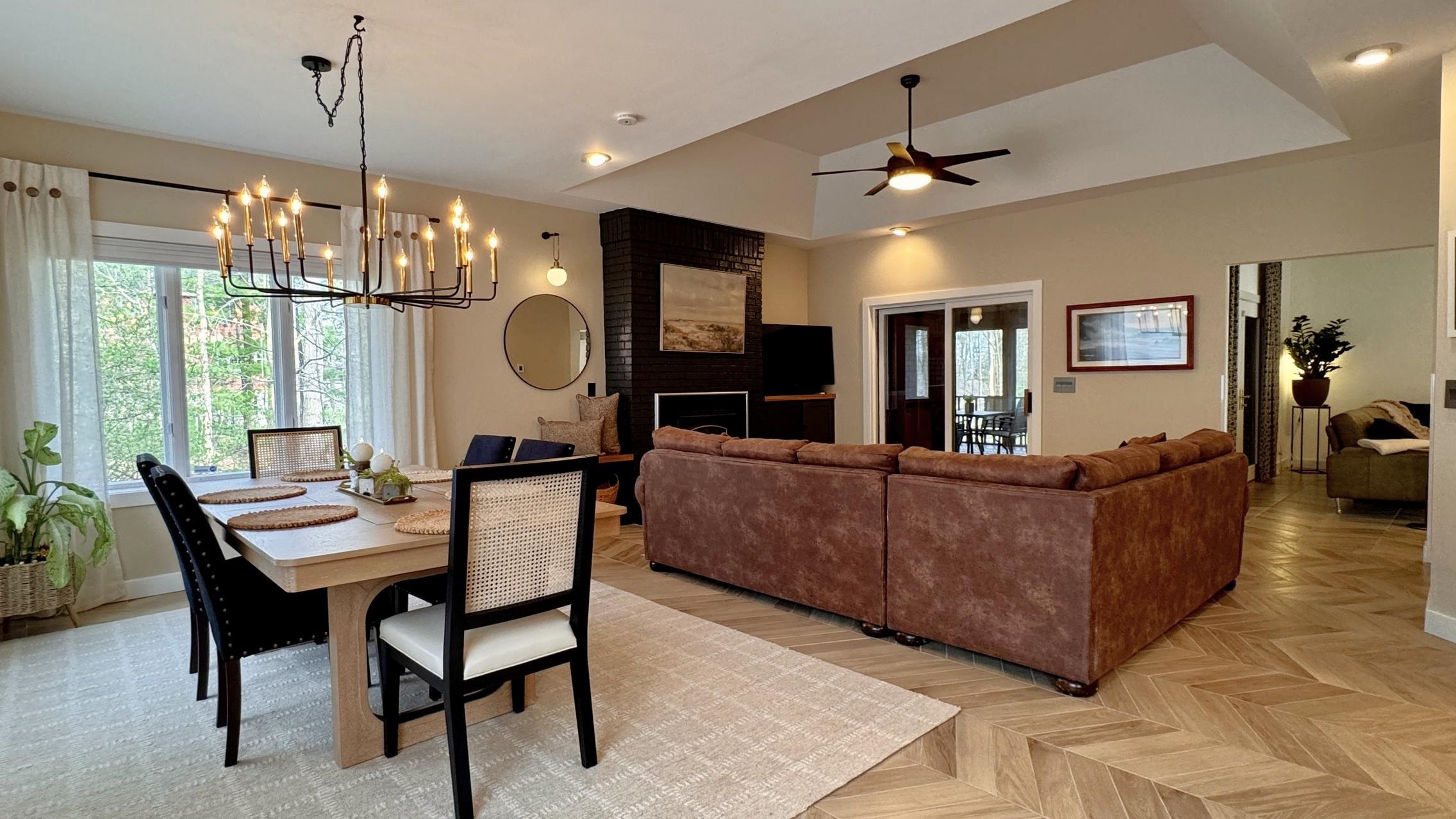 113 S EMERALD DRIVE, Wausau, Wisconsin 54401, 4 Bedrooms Bedrooms, ,3 BathroomsBathrooms,Residential,For Sale,113 S EMERALD DRIVE,22601735