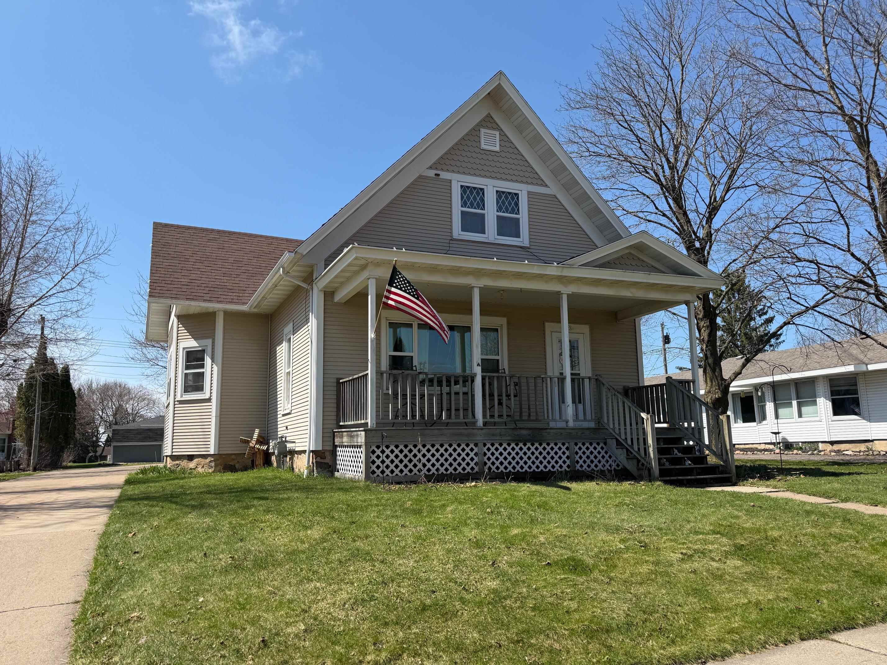 305 N DIVISION STREET, Loyal, Wisconsin 54446, 2 Bedrooms Bedrooms, ,1 BathroomBathrooms,Residential,For Sale,305 N DIVISION STREET,22601738