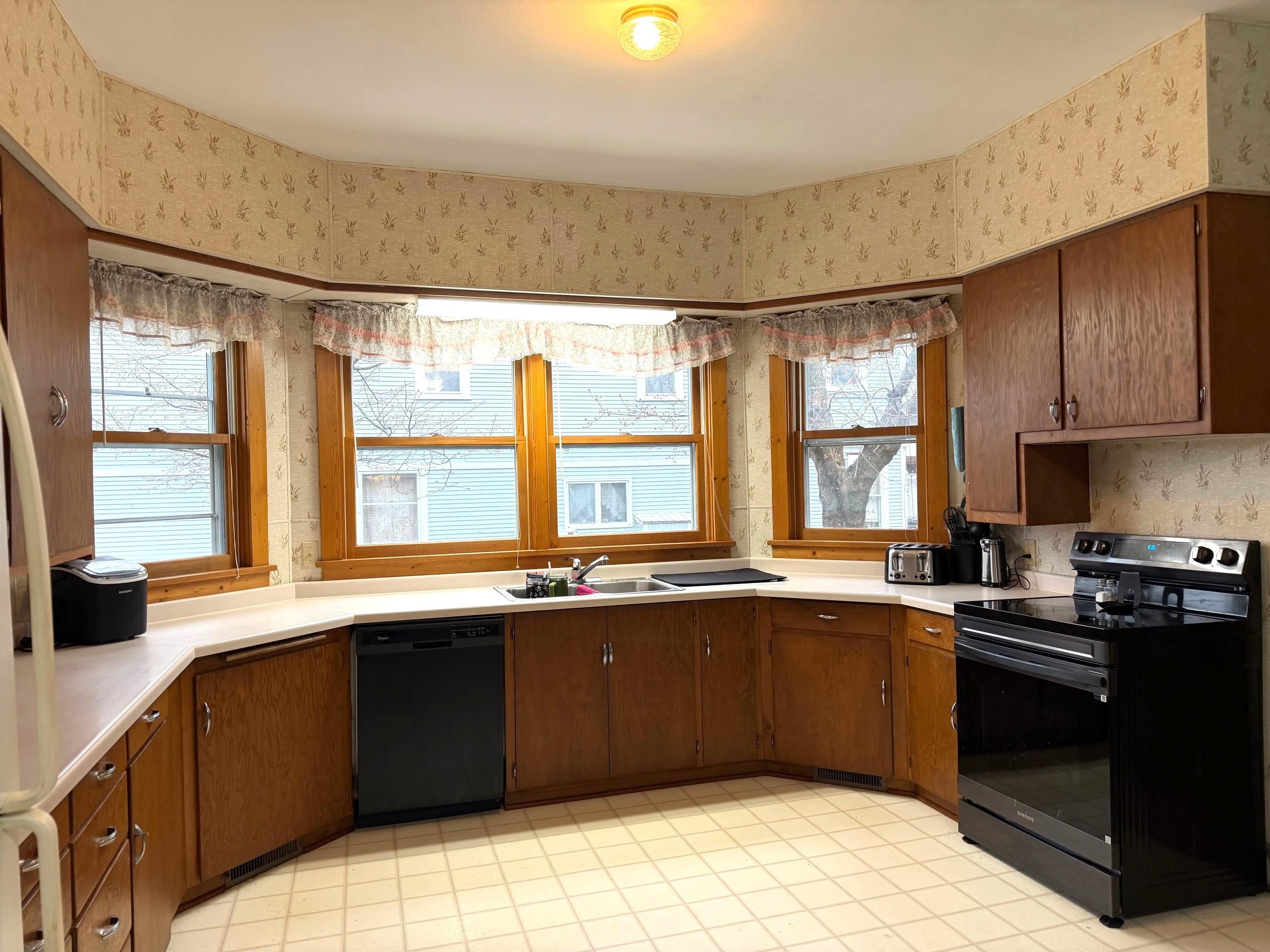 305 N DIVISION STREET, Loyal, Wisconsin 54446, 2 Bedrooms Bedrooms, ,1 BathroomBathrooms,Residential,For Sale,305 N DIVISION STREET,22601738