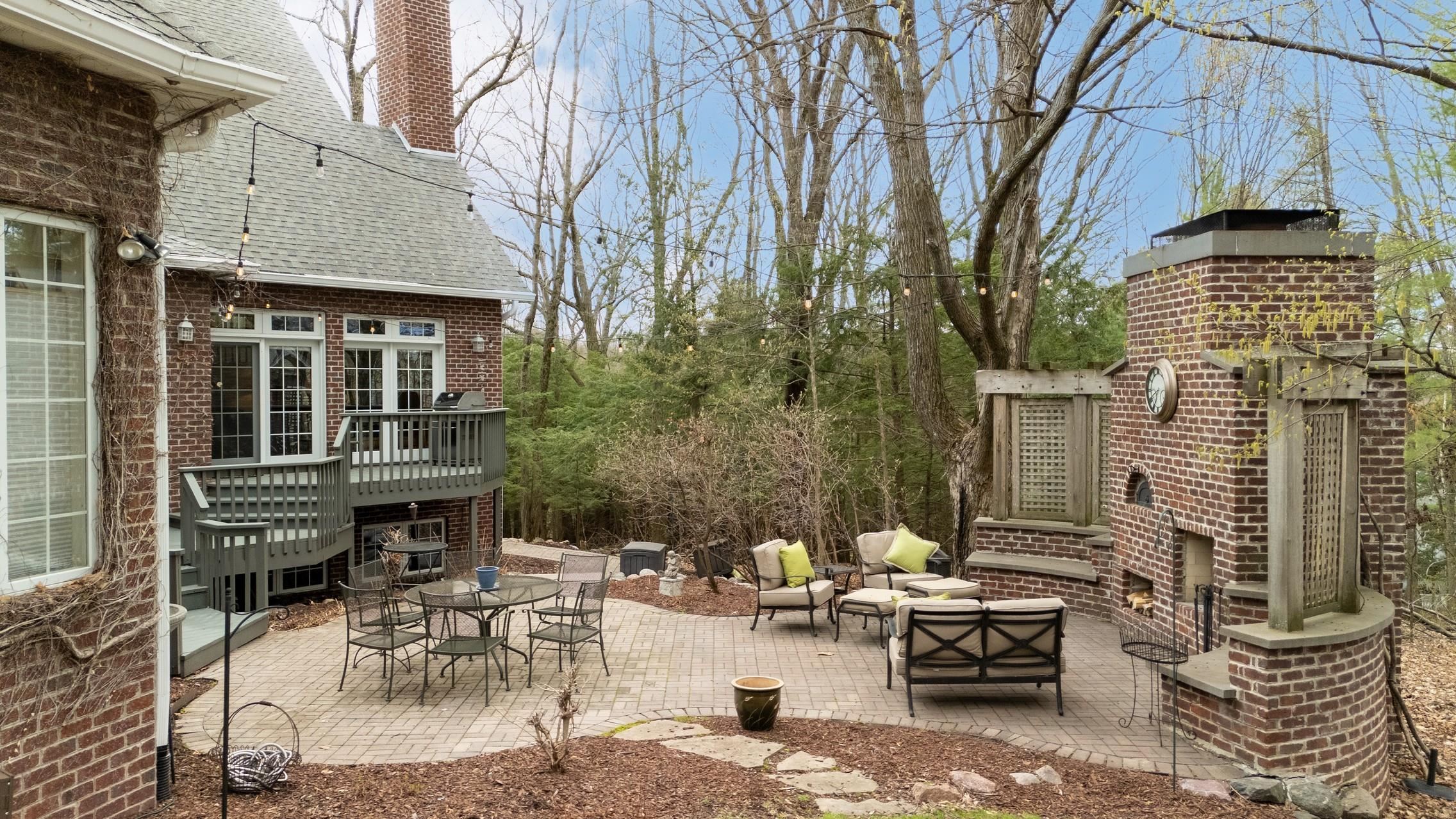 1706 TALL OAKS DRIVE, Wausau, Wisconsin 54403, 4 Bedrooms Bedrooms, ,4 BathroomsBathrooms,Residential,For Sale,1706 TALL OAKS DRIVE,22601739