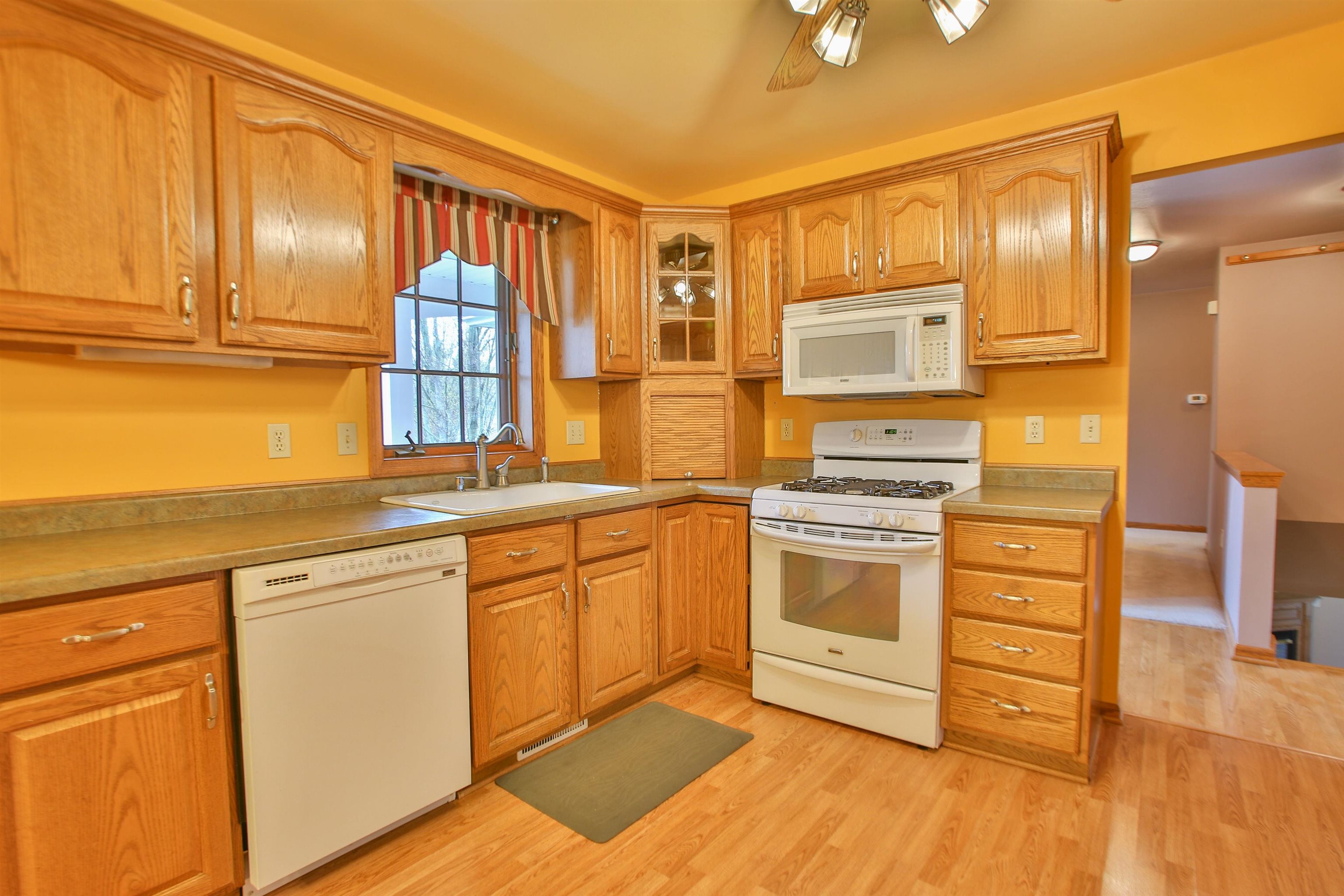 1515 WOODLAWN ROAD, Wausau, Wisconsin 54403, 4 Bedrooms Bedrooms, ,3 BathroomsBathrooms,Residential,For Sale,1515 WOODLAWN ROAD,22601742