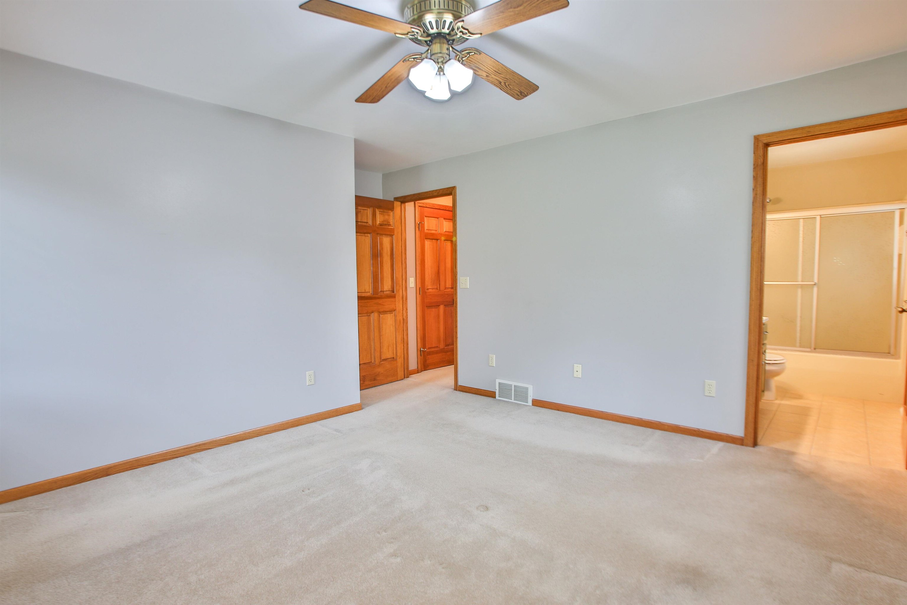 1515 WOODLAWN ROAD, Wausau, Wisconsin 54403, 4 Bedrooms Bedrooms, ,3 BathroomsBathrooms,Residential,For Sale,1515 WOODLAWN ROAD,22601742