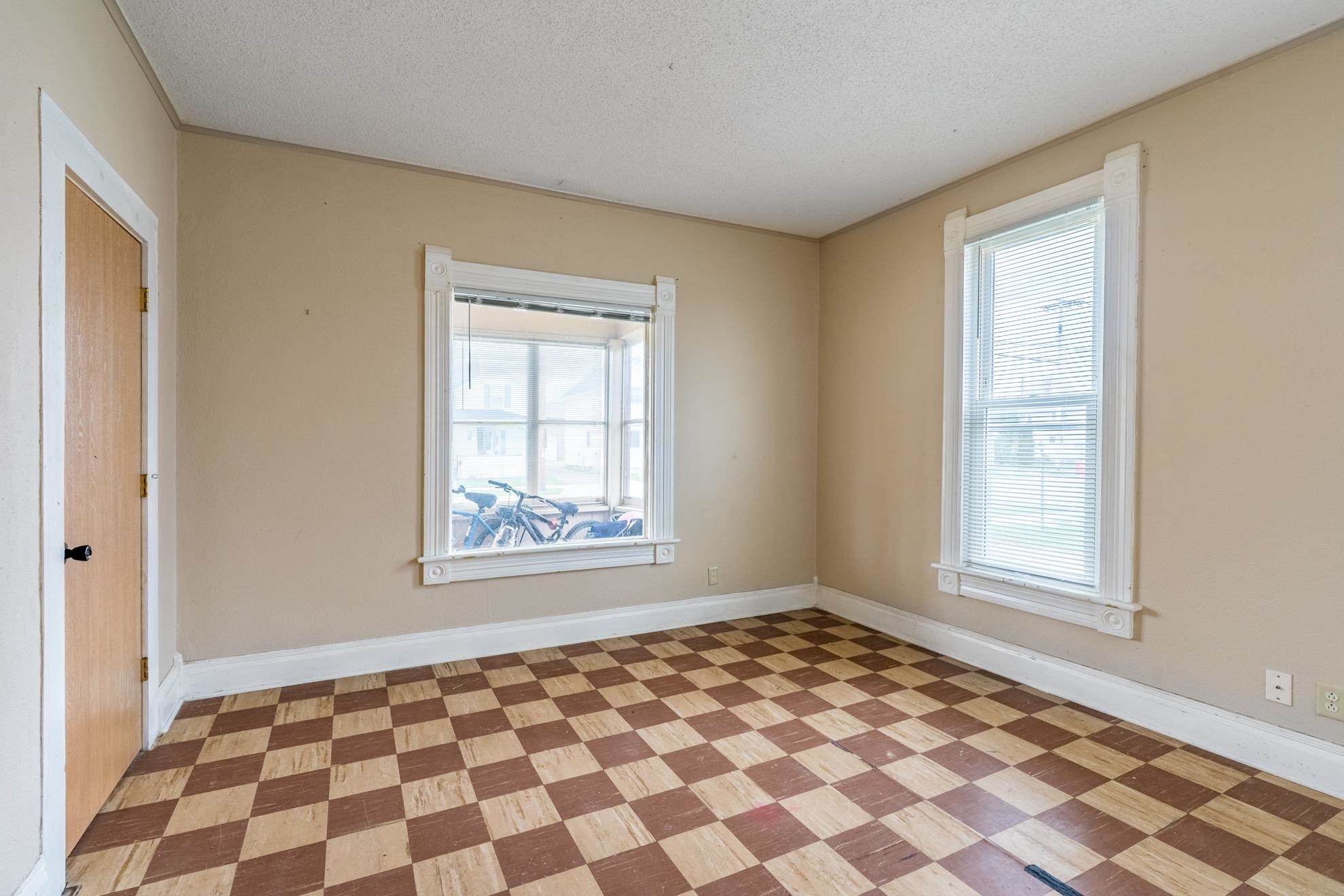 415 EDISON STREET, Antigo, Wisconsin 54409, 2 Bedrooms Bedrooms, ,1 BathroomBathrooms,Multi-family,For Sale,415 EDISON STREET,22601745