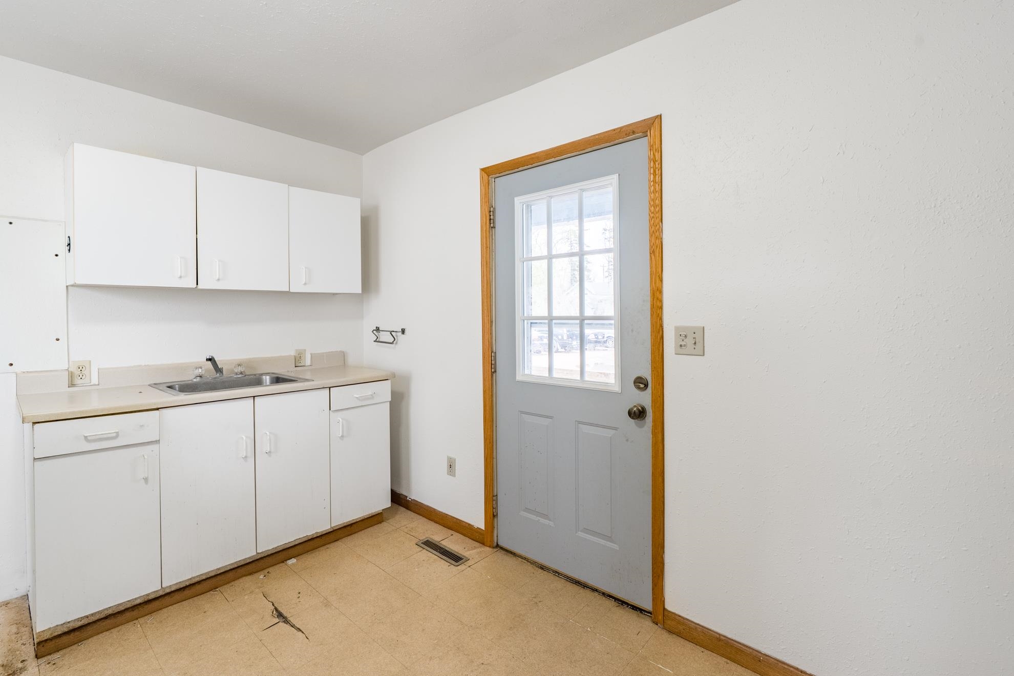 415 EDISON STREET, Antigo, Wisconsin 54409, 2 Bedrooms Bedrooms, ,1 BathroomBathrooms,Multi-family,For Sale,415 EDISON STREET,22601747