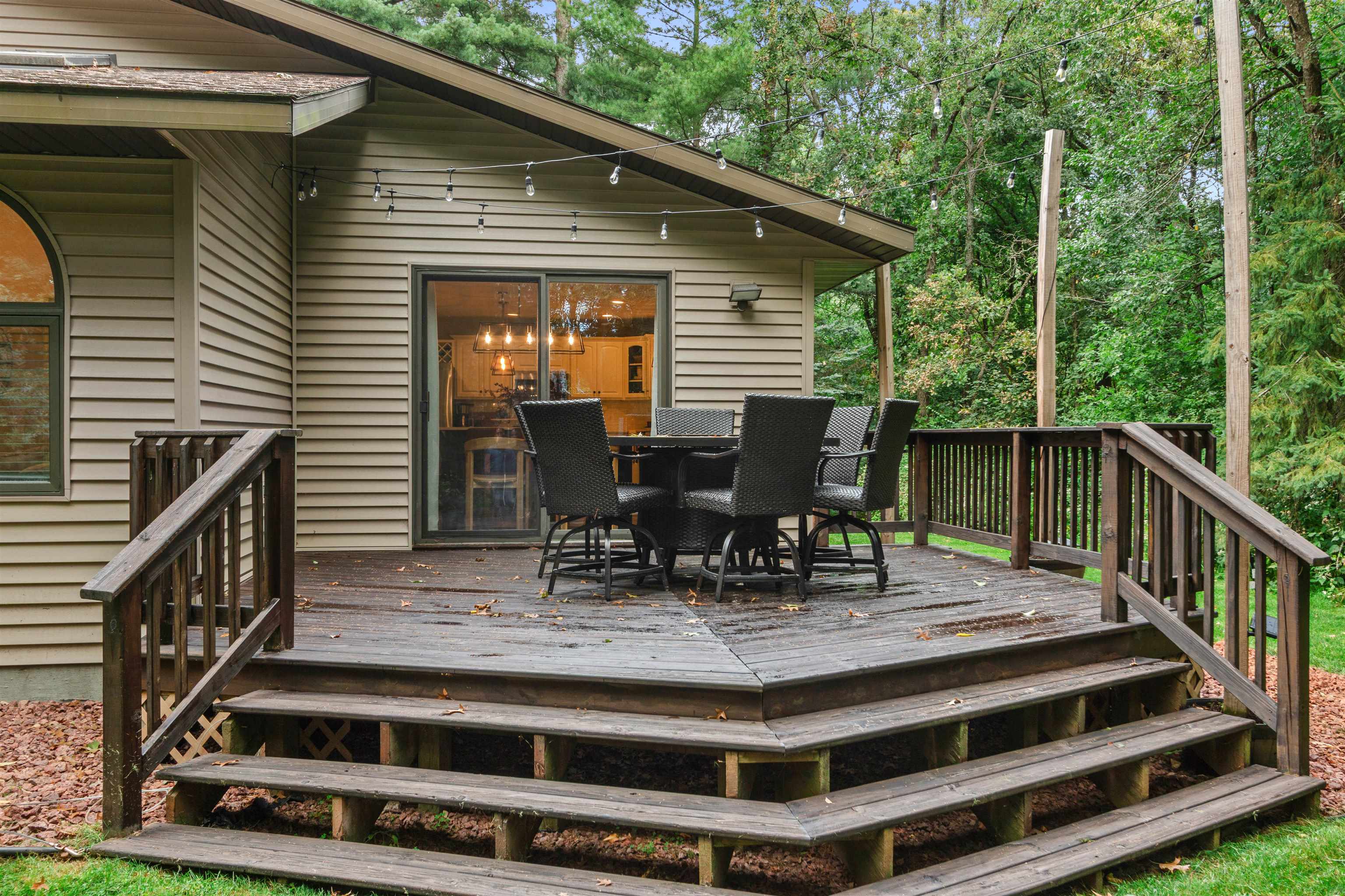313 WOODLAND DRIVE, Stevens Point, Wisconsin 54482, 3 Bedrooms Bedrooms, ,2 BathroomsBathrooms,Residential,For Sale,313 WOODLAND DRIVE,22601752