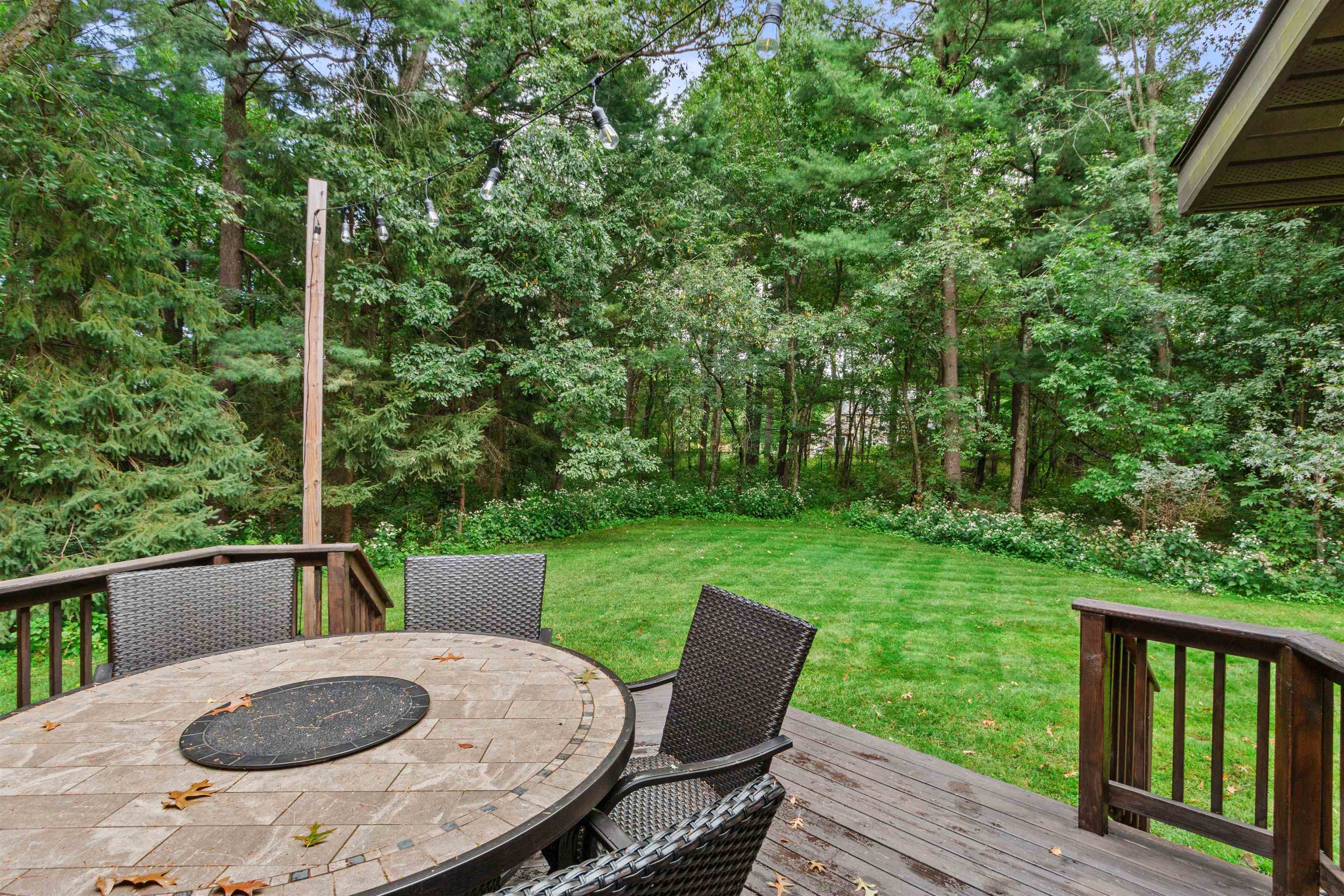 313 WOODLAND DRIVE, Stevens Point, Wisconsin 54482, 3 Bedrooms Bedrooms, ,2 BathroomsBathrooms,Residential,For Sale,313 WOODLAND DRIVE,22601752