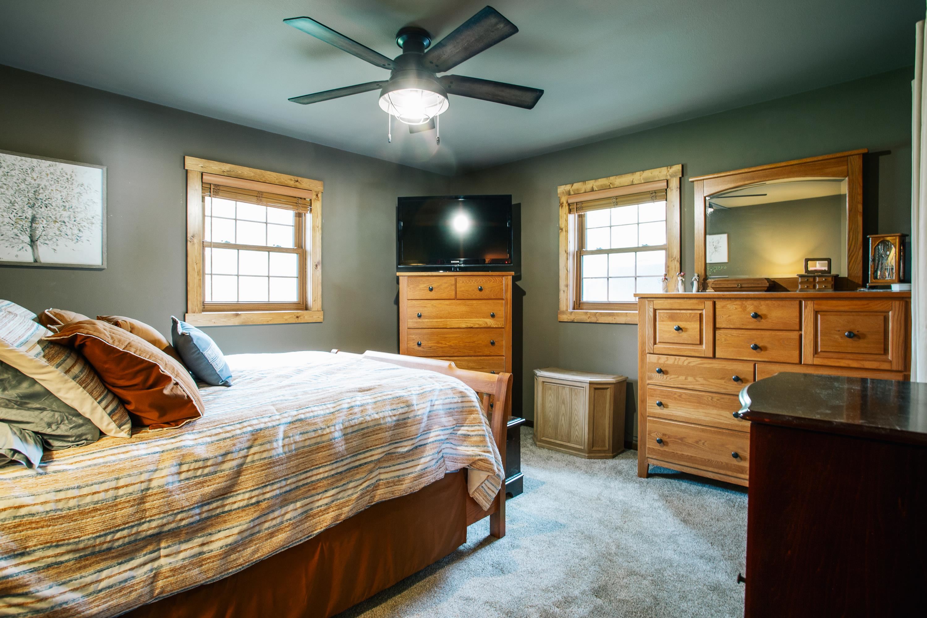 404 E 2ND STREET, Neillsville, Wisconsin 54456, 3 Bedrooms Bedrooms, ,2 BathroomsBathrooms,Residential,For Sale,404 E 2ND STREET,22601753