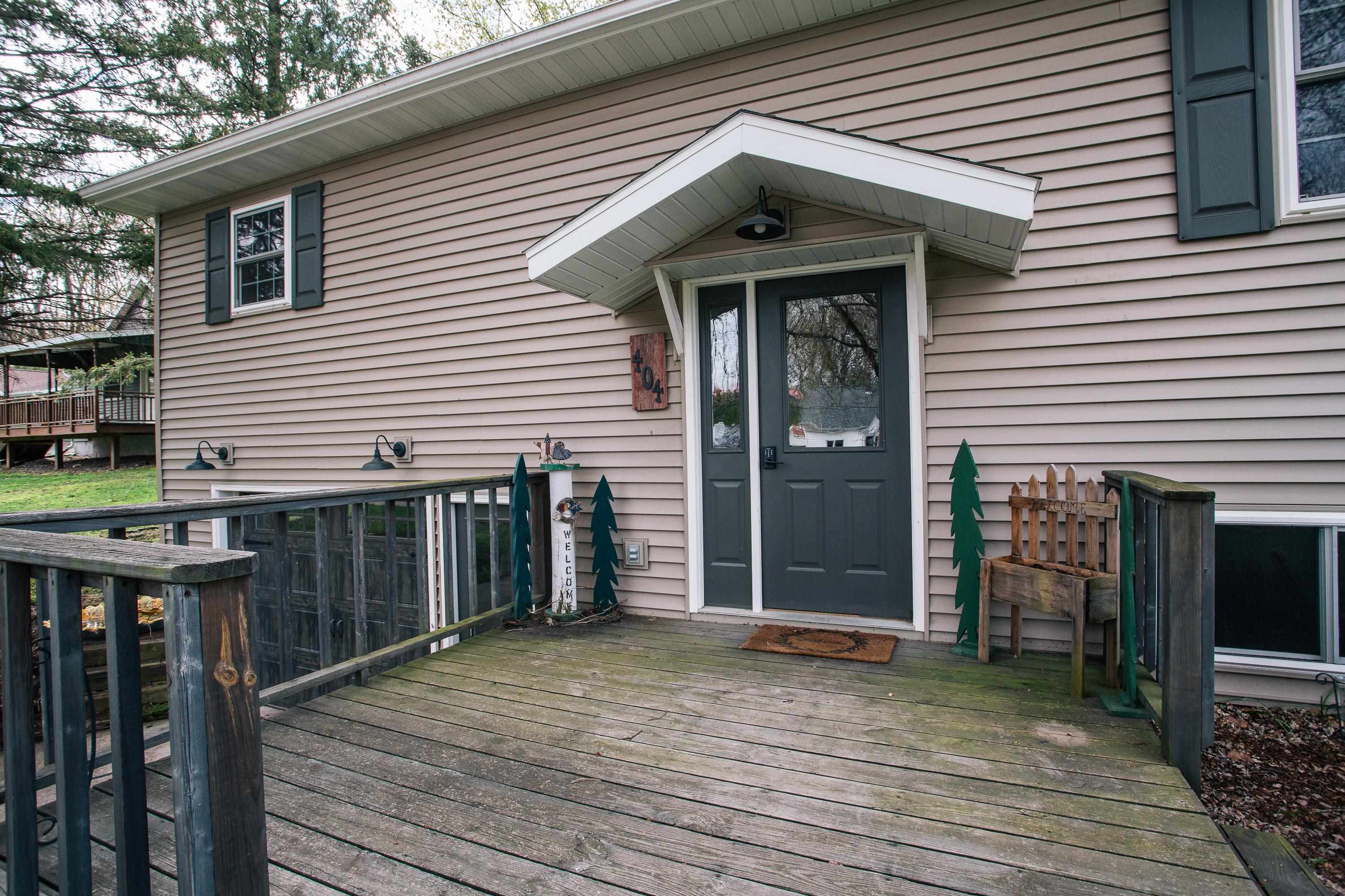 404 E 2ND STREET, Neillsville, Wisconsin 54456, 3 Bedrooms Bedrooms, ,2 BathroomsBathrooms,Residential,For Sale,404 E 2ND STREET,22601753