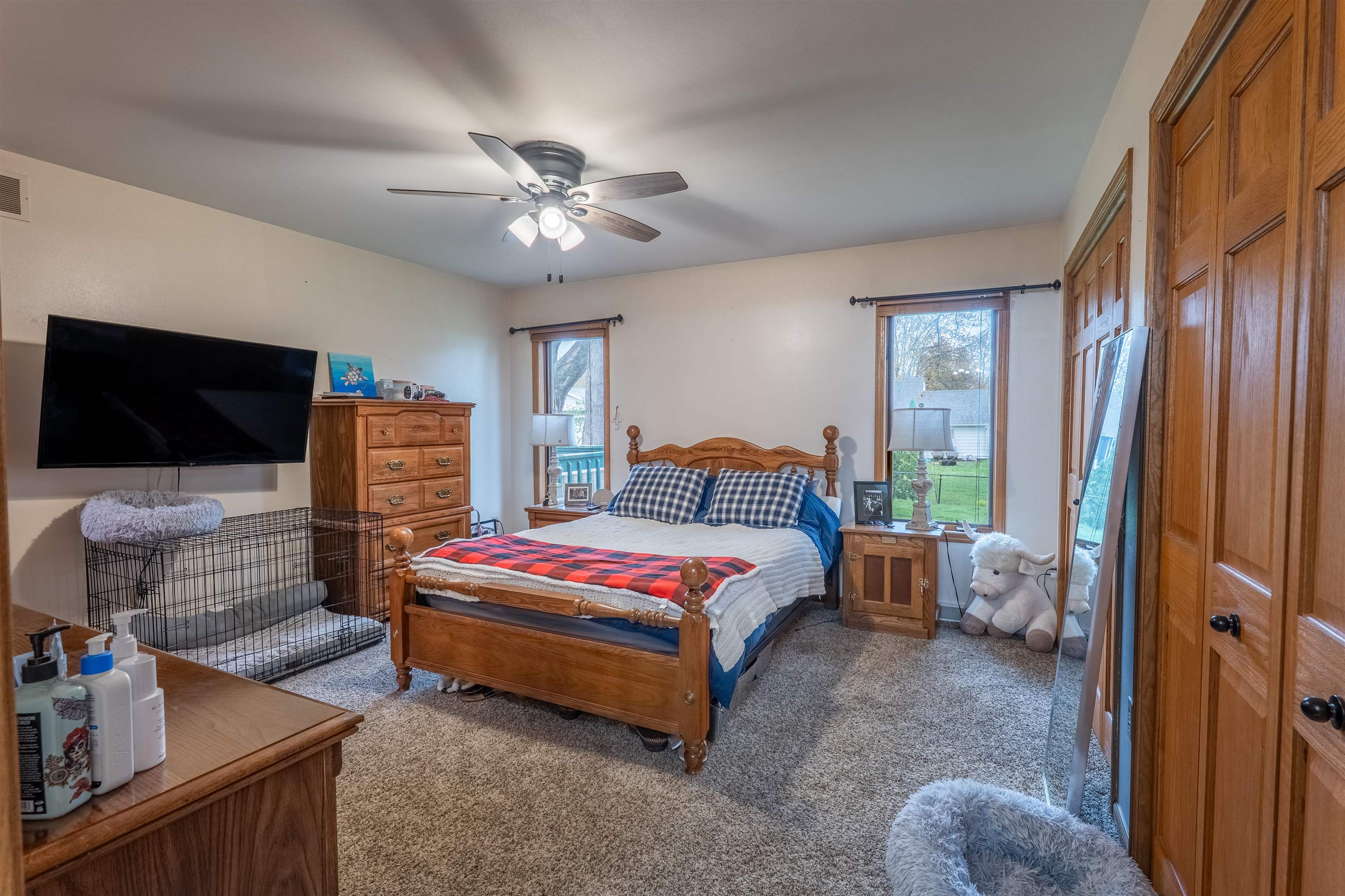 2040 N 1ST STREET, Wisconsin Rapids, Wisconsin 54494, 3 Bedrooms Bedrooms, ,2 BathroomsBathrooms,Residential,For Sale,2040 N 1ST STREET,22601754