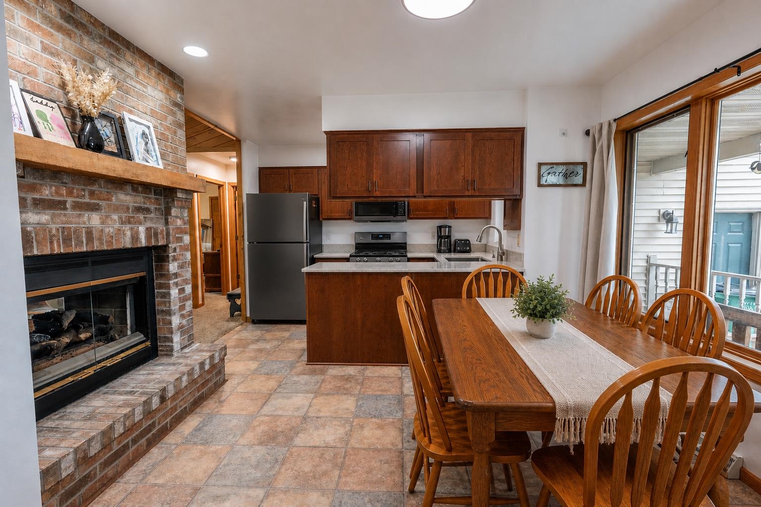 2040 N 1ST STREET, Wisconsin Rapids, Wisconsin 54494, 3 Bedrooms Bedrooms, ,2 BathroomsBathrooms,Residential,For Sale,2040 N 1ST STREET,22601754