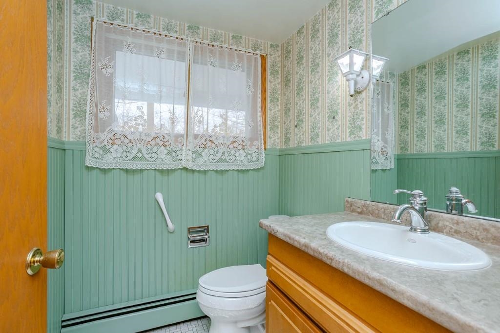2110 HEMLOCK AVENUE, Schofield, Wisconsin 54476, 4 Bedrooms Bedrooms, ,1 BathroomBathrooms,Residential,For Sale,2110 HEMLOCK AVENUE,22601755