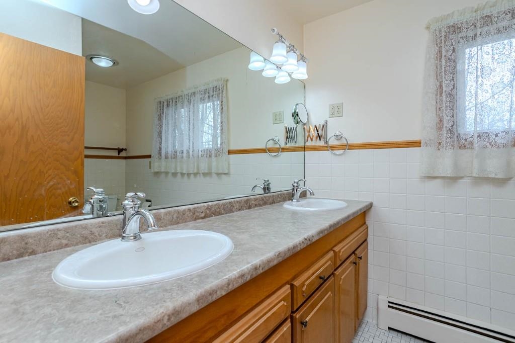 2110 HEMLOCK AVENUE, Schofield, Wisconsin 54476, 4 Bedrooms Bedrooms, ,1 BathroomBathrooms,Residential,For Sale,2110 HEMLOCK AVENUE,22601755