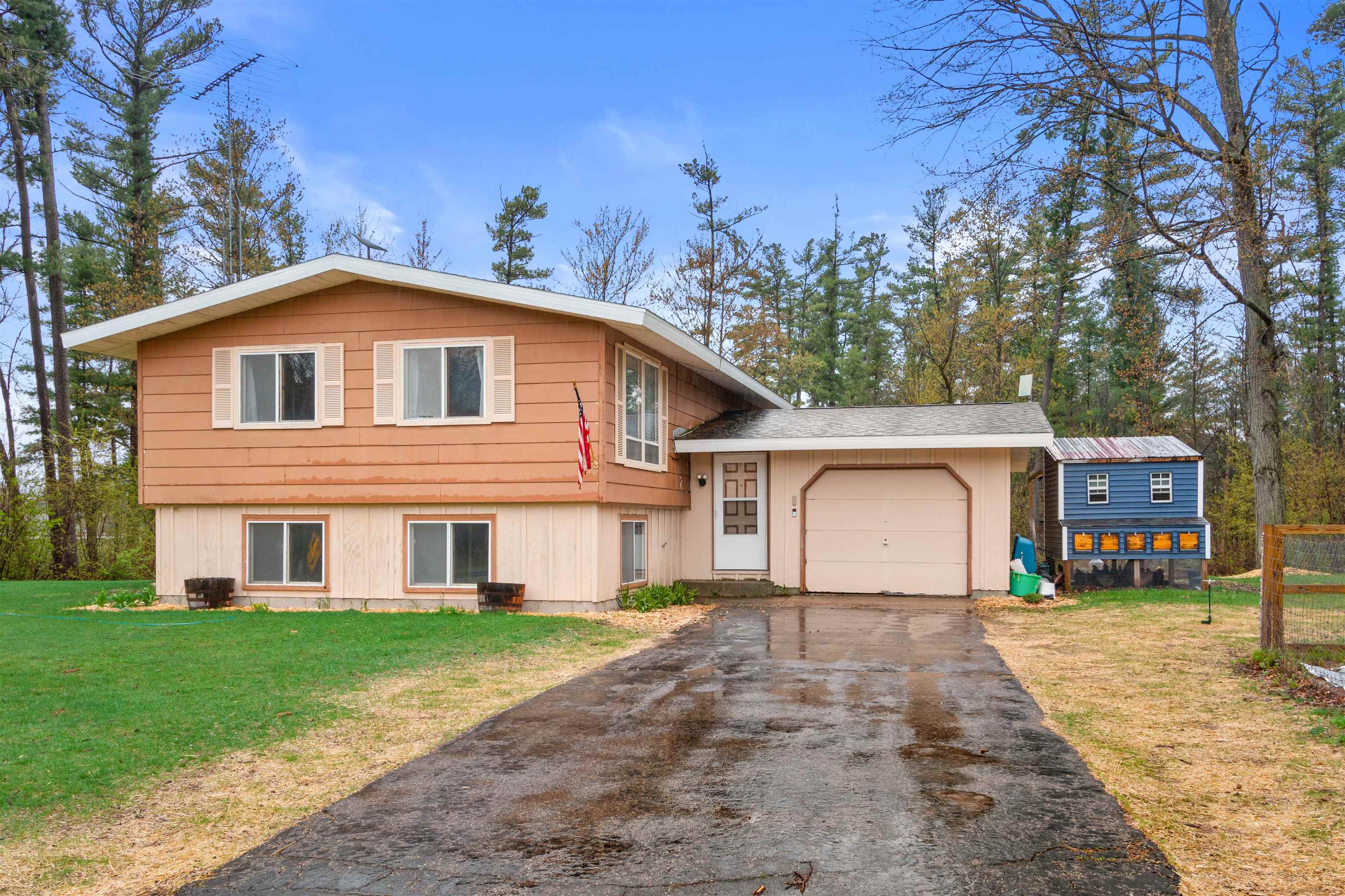 3108 SUNSET DRIVE NORTH, Stevens Point, Wisconsin 54482, 3 Bedrooms Bedrooms, ,1 BathroomBathrooms,Residential,For Sale,3108 SUNSET DRIVE NORTH,22601756