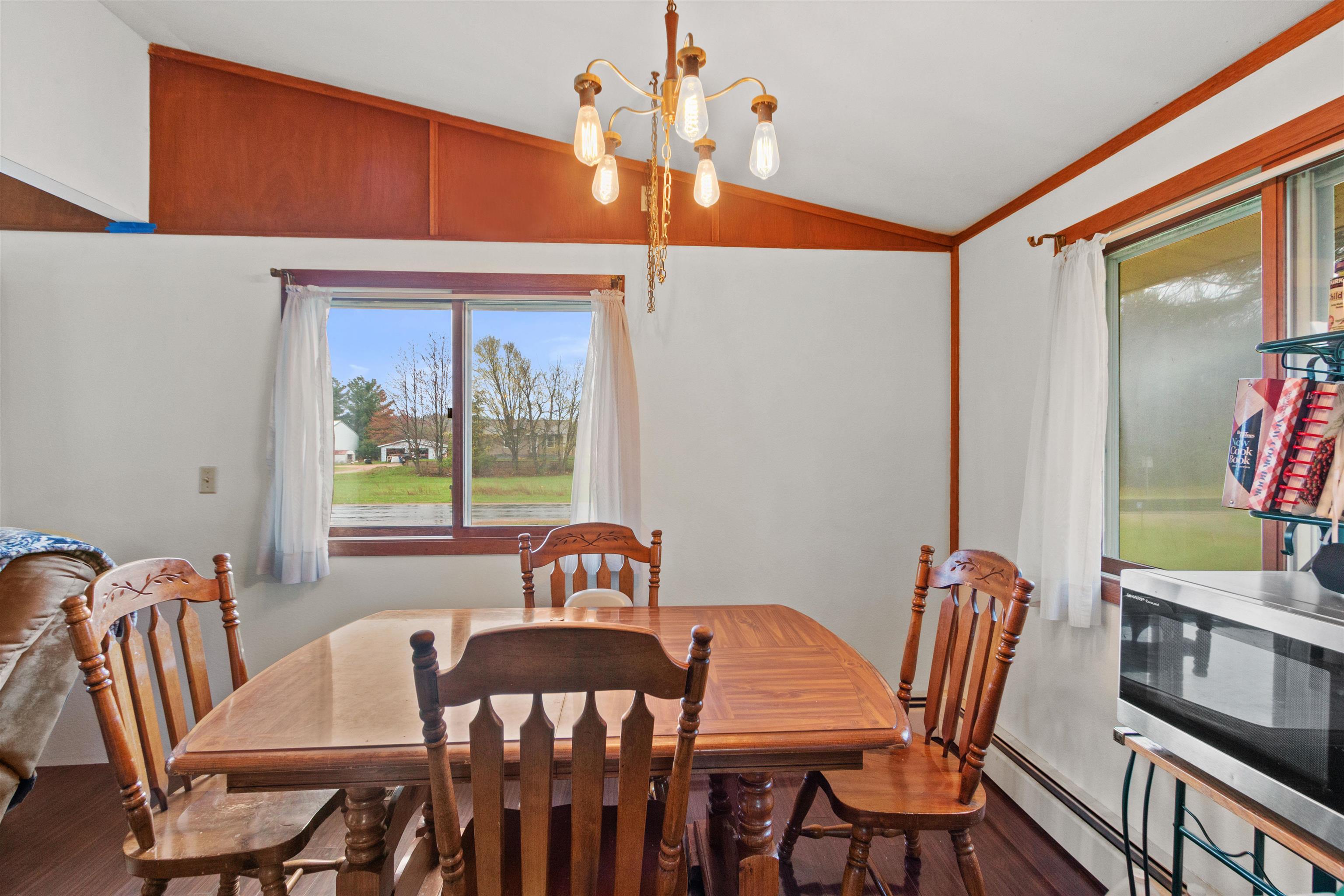 3108 SUNSET DRIVE NORTH, Stevens Point, Wisconsin 54482, 3 Bedrooms Bedrooms, ,1 BathroomBathrooms,Residential,For Sale,3108 SUNSET DRIVE NORTH,22601756