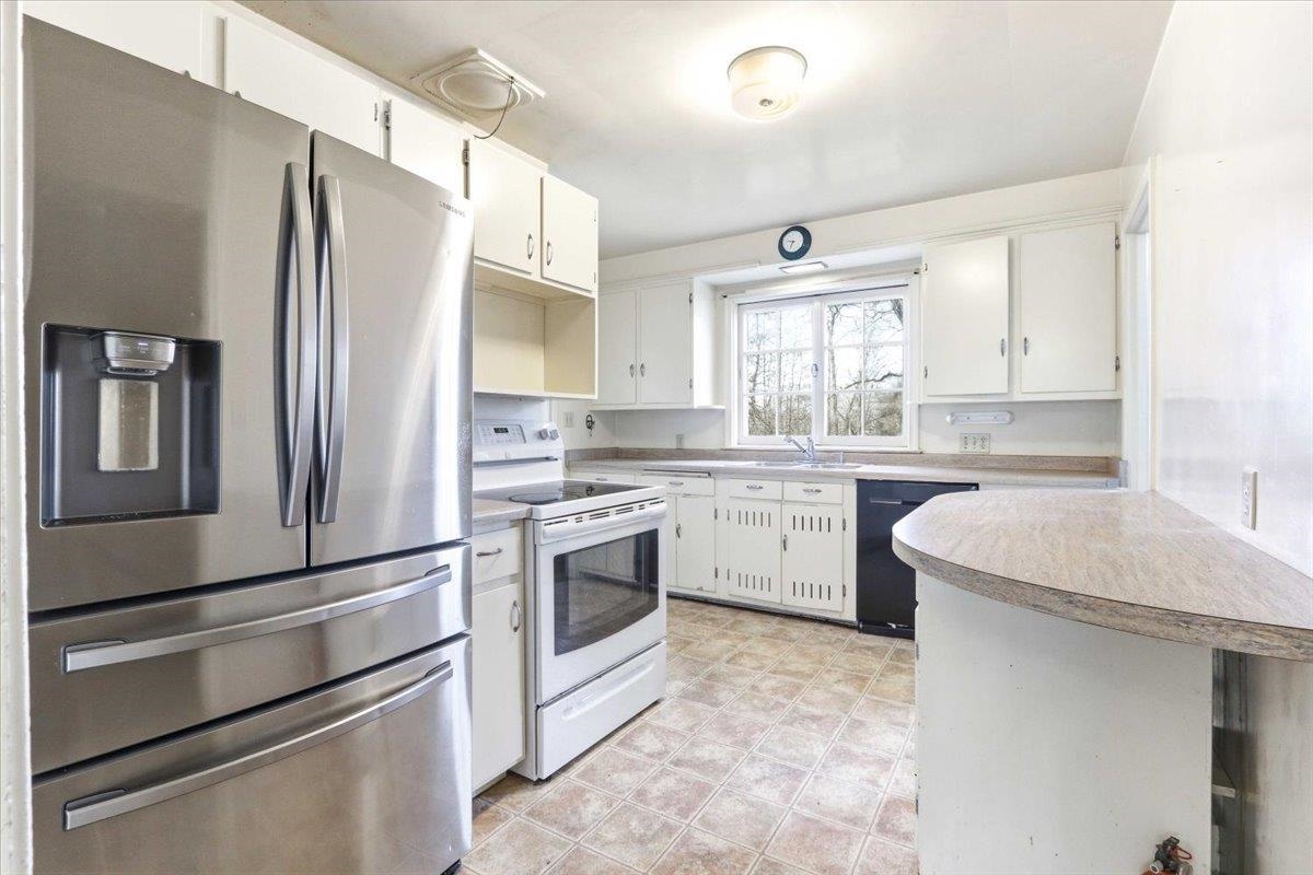 812 POINT BASSE AVENUE, Nekoosa, Wisconsin 54457, 3 Bedrooms Bedrooms, ,2 BathroomsBathrooms,Residential,For Sale,812 POINT BASSE AVENUE,22601757