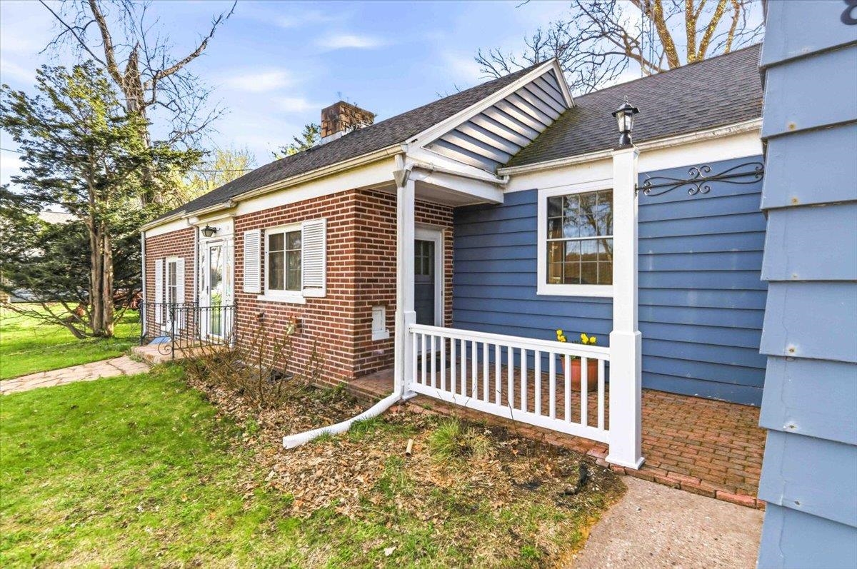 812 POINT BASSE AVENUE, Nekoosa, Wisconsin 54457, 3 Bedrooms Bedrooms, ,2 BathroomsBathrooms,Residential,For Sale,812 POINT BASSE AVENUE,22601757