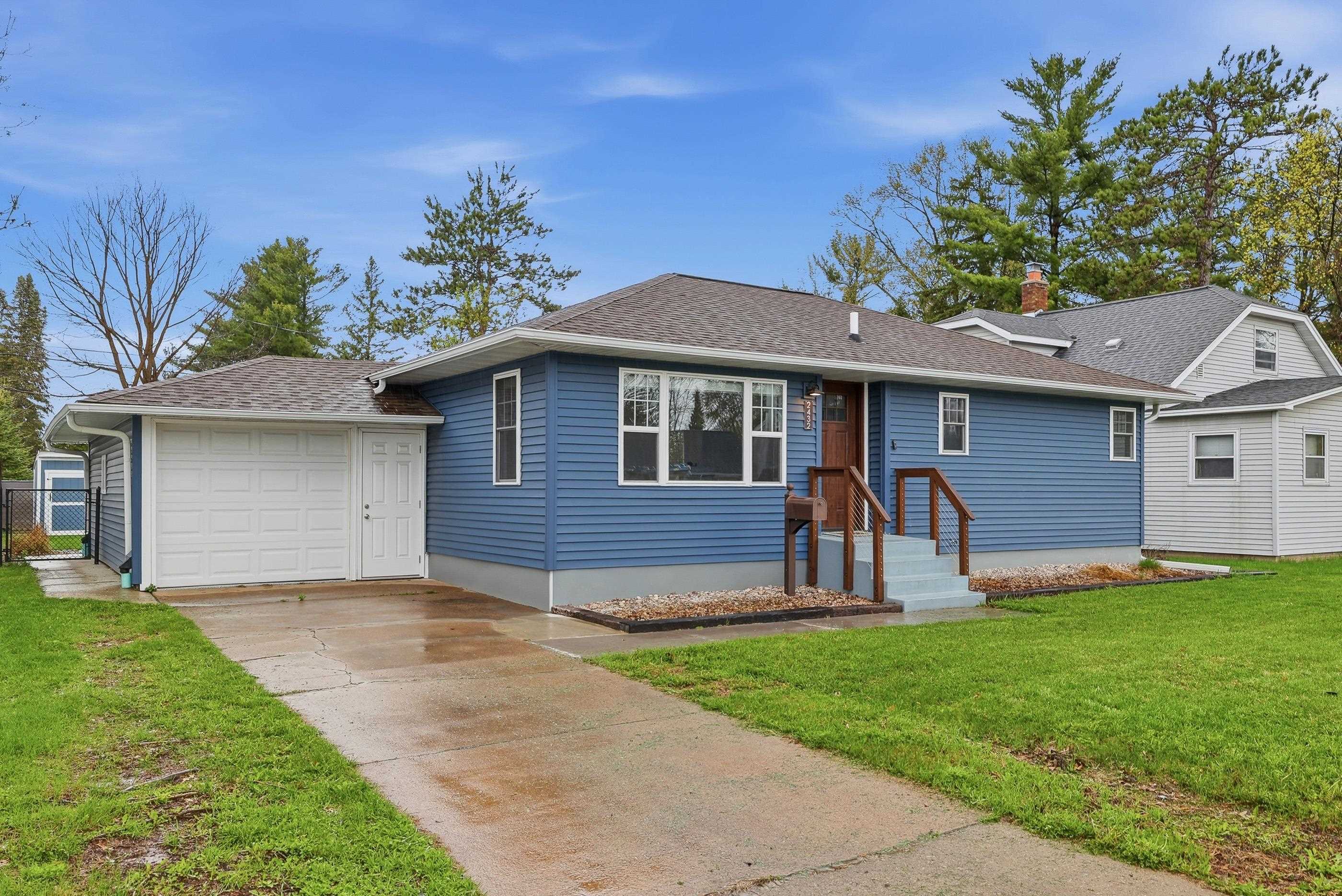2432 STANLEY STREET, Stevens Point, Wisconsin 54481, 2 Bedrooms Bedrooms, ,1 BathroomBathrooms,Residential,For Sale,2432 STANLEY STREET,22601758