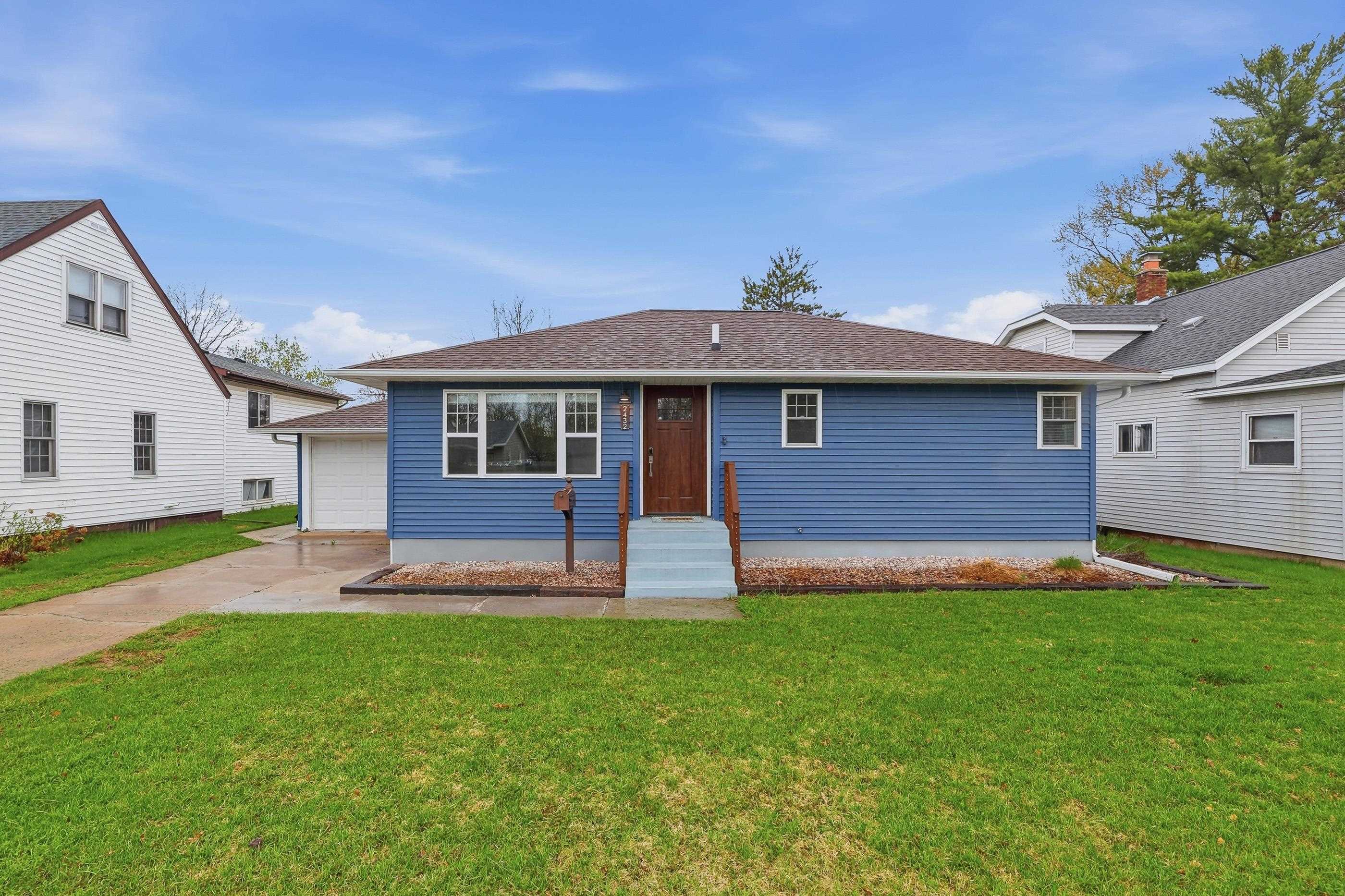 2432 STANLEY STREET, Stevens Point, Wisconsin 54481, 2 Bedrooms Bedrooms, ,1 BathroomBathrooms,Residential,For Sale,2432 STANLEY STREET,22601758
