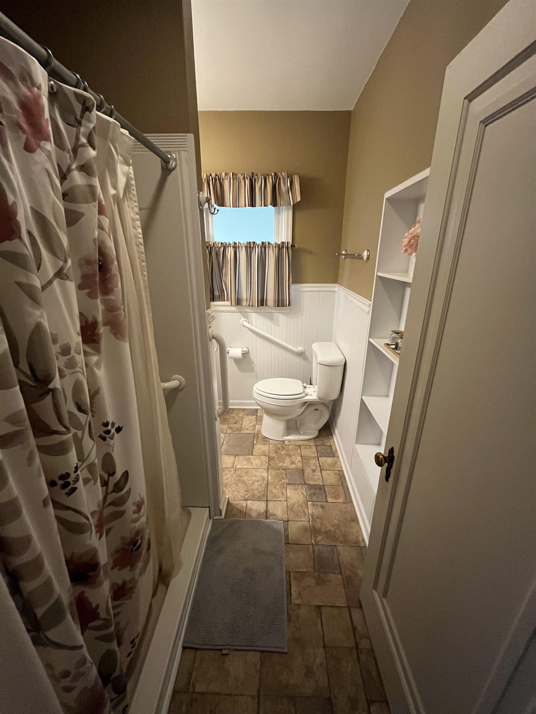 1440 OAK STREET, Wisconsin Rapids, Wisconsin 54494, 3 Bedrooms Bedrooms, ,2 BathroomsBathrooms,Residential,For Sale,1440 OAK STREET,22601762