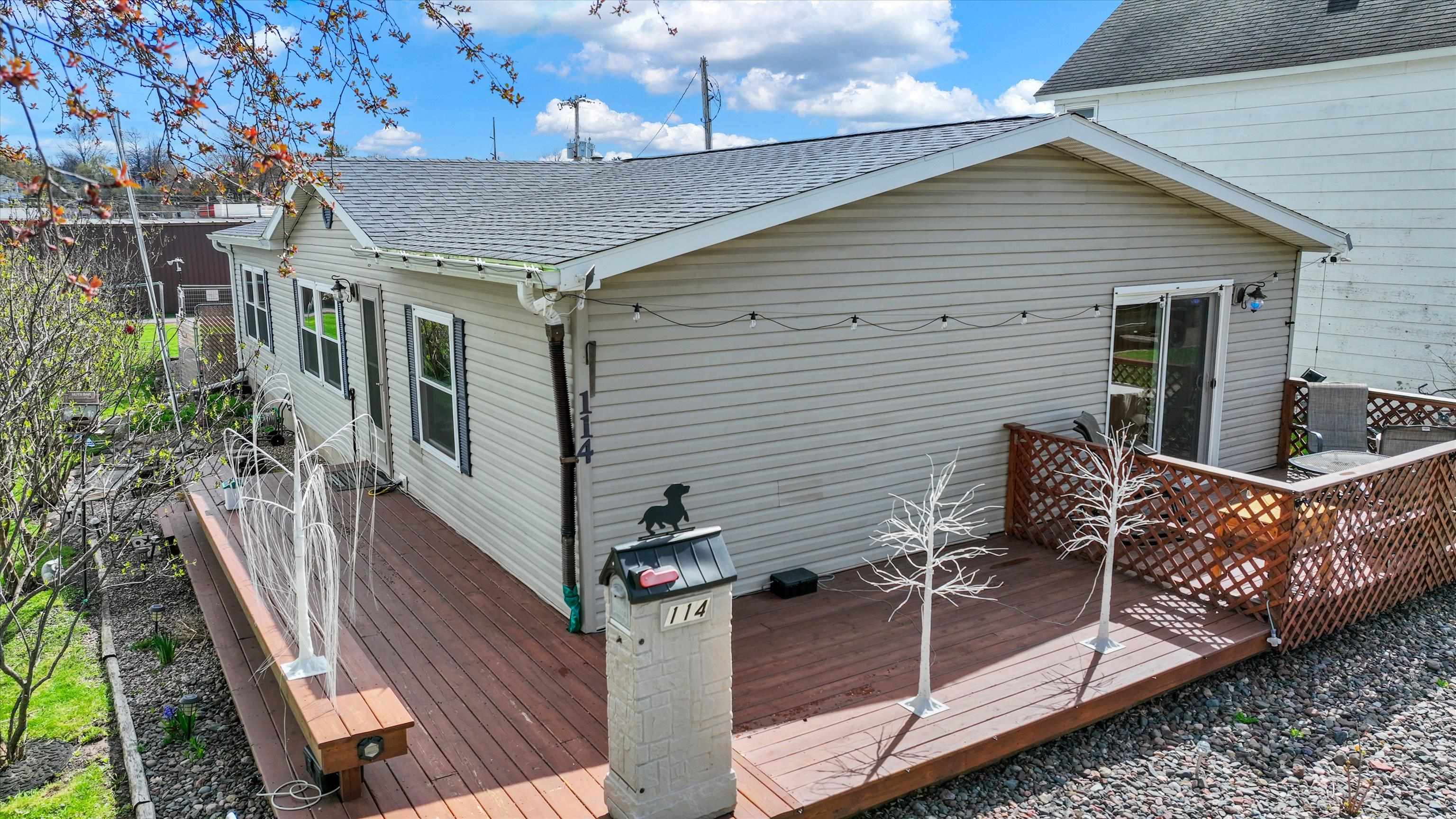 114 N PARK AVENUE, Medford, Wisconsin 54451, 3 Bedrooms Bedrooms, ,2 BathroomsBathrooms,Residential,For Sale,114 N PARK AVENUE,22601763