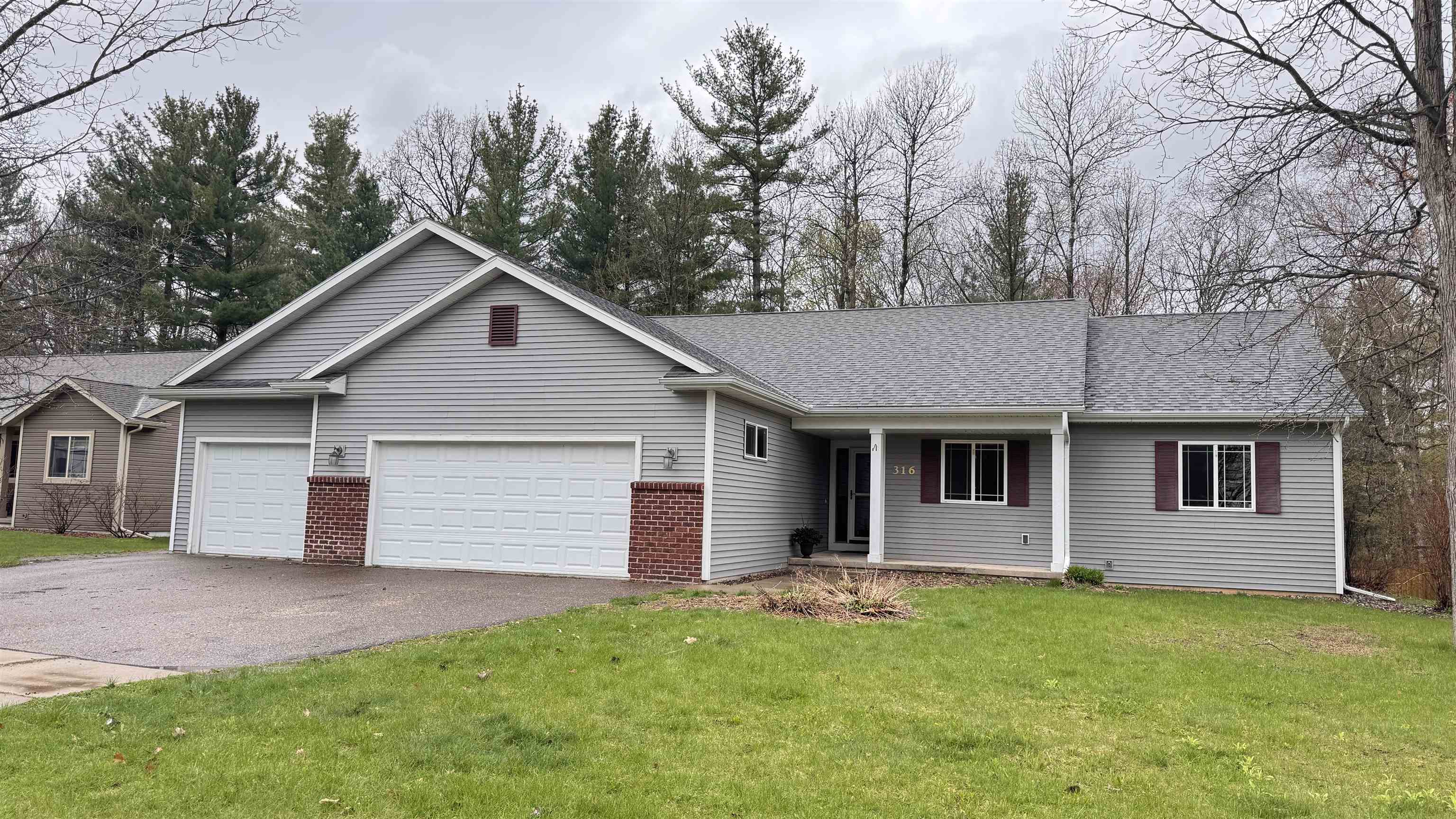 316 S 68TH AVENUE, Wausau, Wisconsin 54401, 4 Bedrooms Bedrooms, ,3 BathroomsBathrooms,Residential,For Sale,316 S 68TH AVENUE,22601764