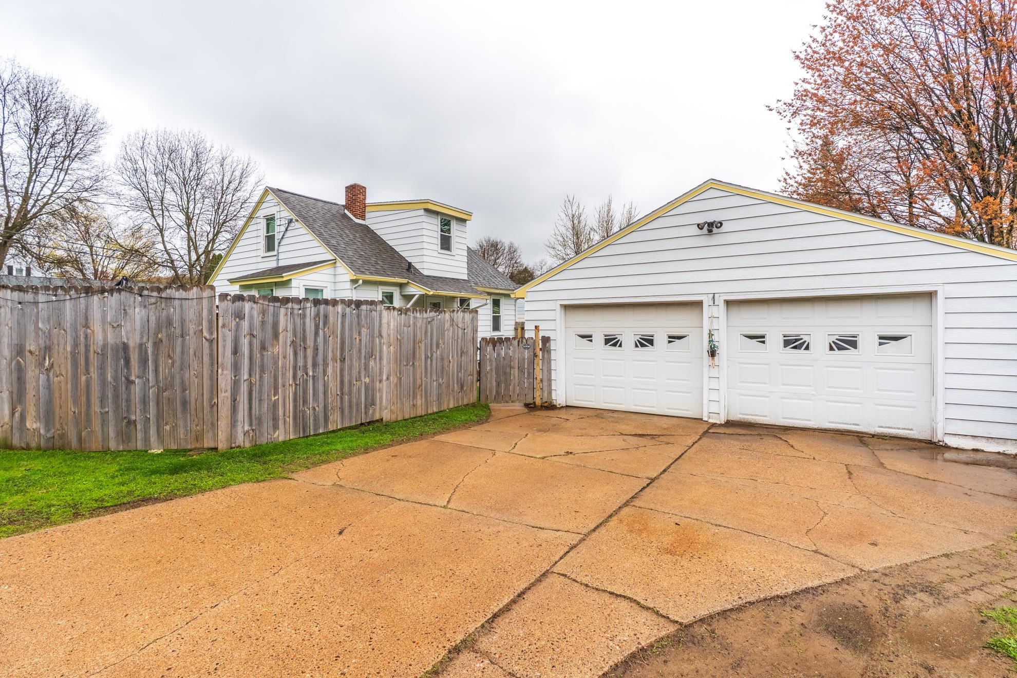 2212 N 9TH STREET, Wausau, Wisconsin 54403, 3 Bedrooms Bedrooms, ,1 BathroomBathrooms,Residential,For Sale,2212 N 9TH STREET,22601768