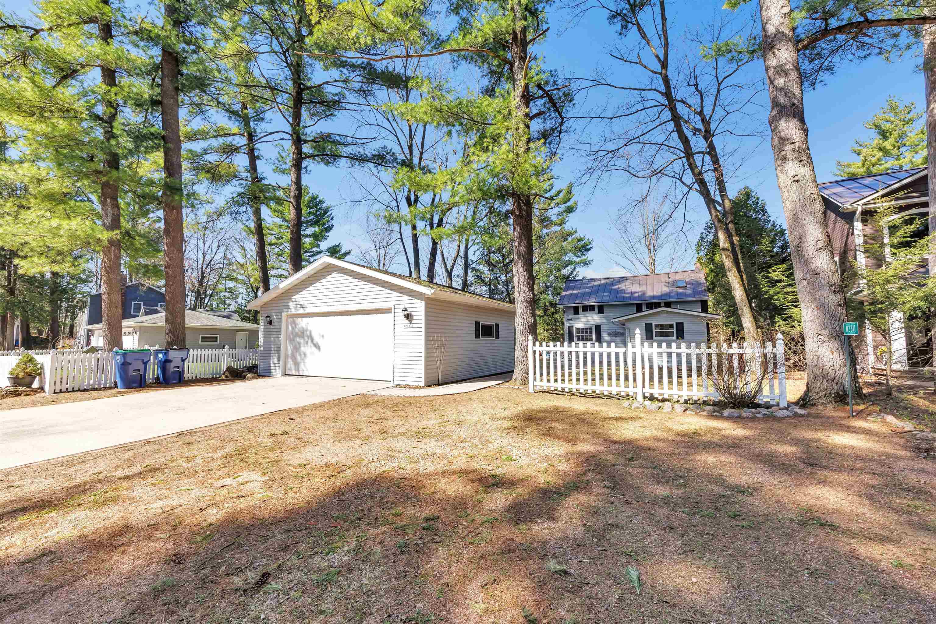 N2311 LONG COVE DRIVE, Waupaca, Wisconsin 54981, 3 Bedrooms Bedrooms, ,2 BathroomsBathrooms,Residential,For Sale,N2311 LONG COVE DRIVE,22601774